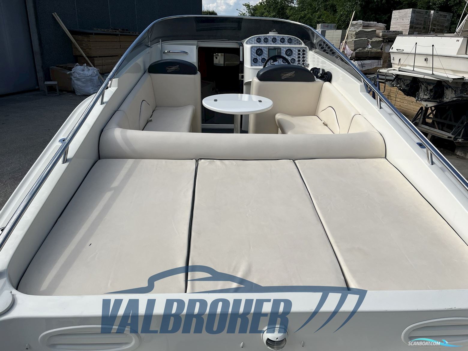 Performance Marine 907 Performance