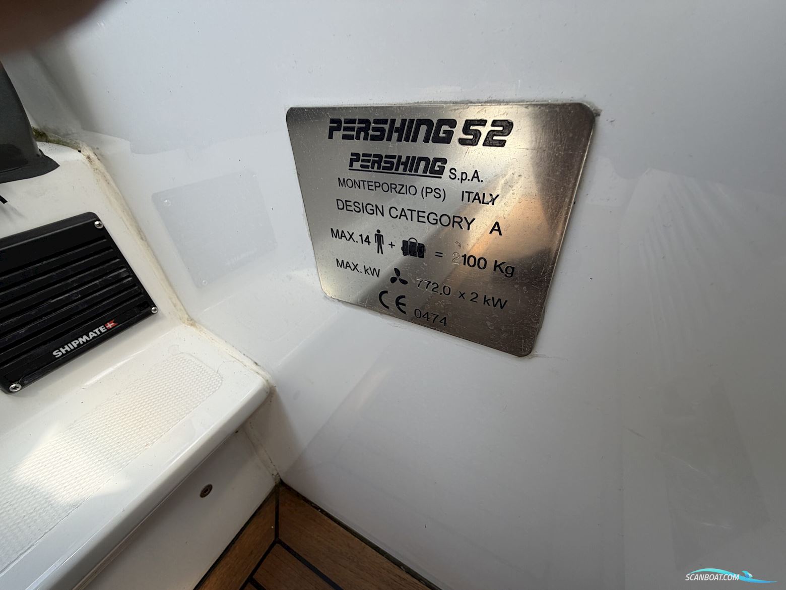 Pershing 52