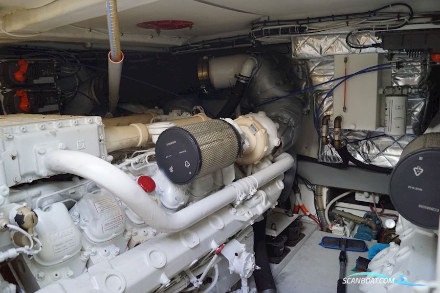 Pershing 54 - Unik Stand / Mint Conditon