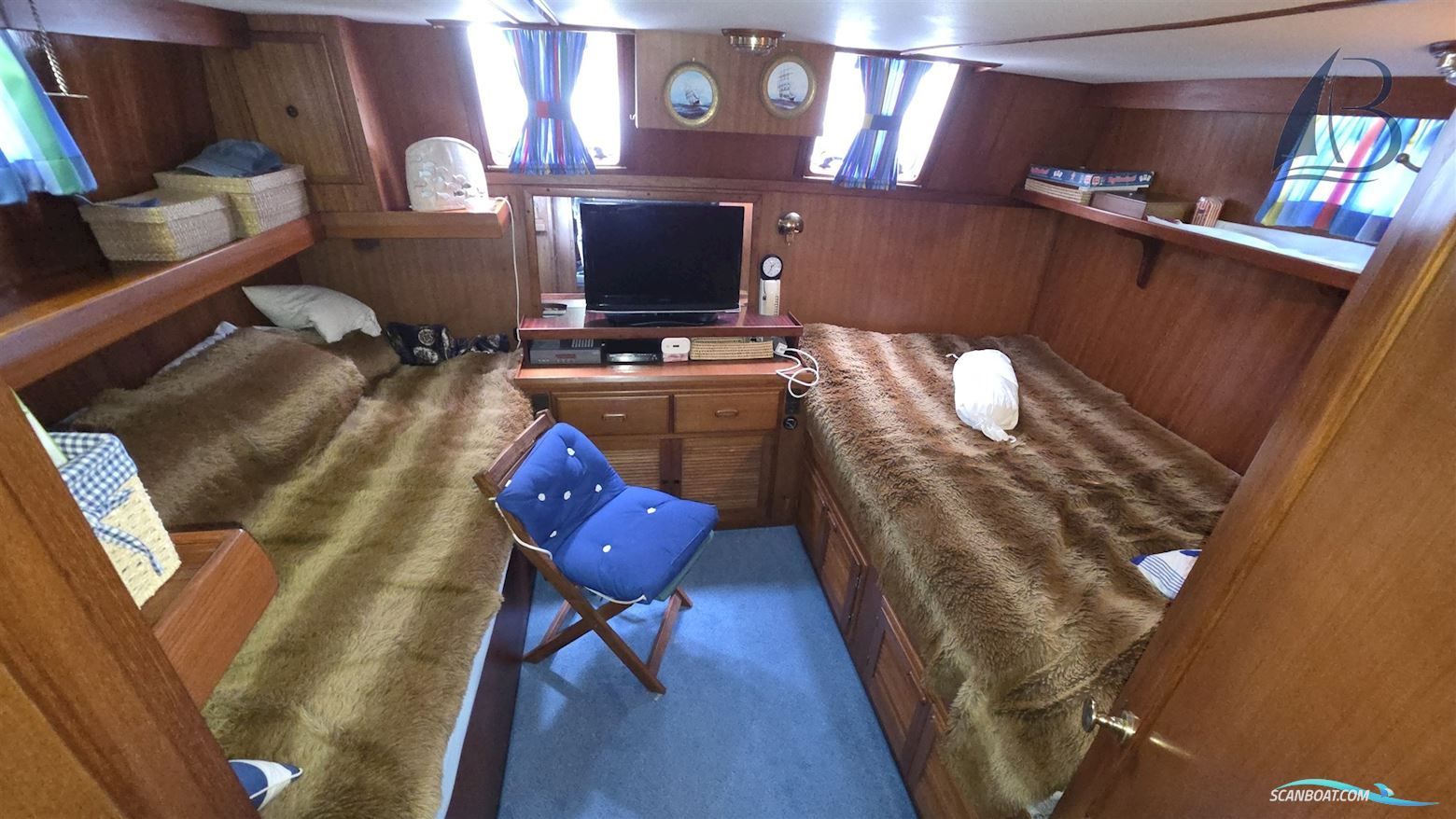 Phuket Trawler 35
