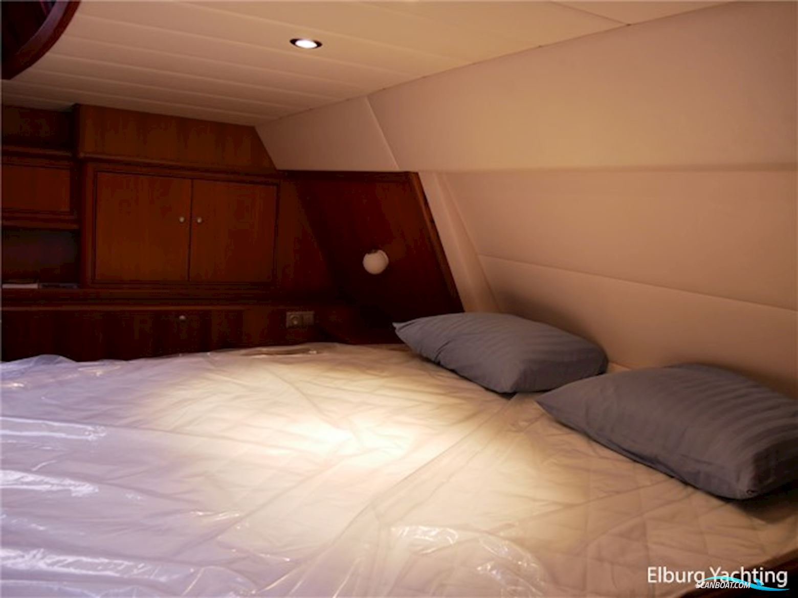 Pieter Beeldsnijder 58 - Open Pilothouse 