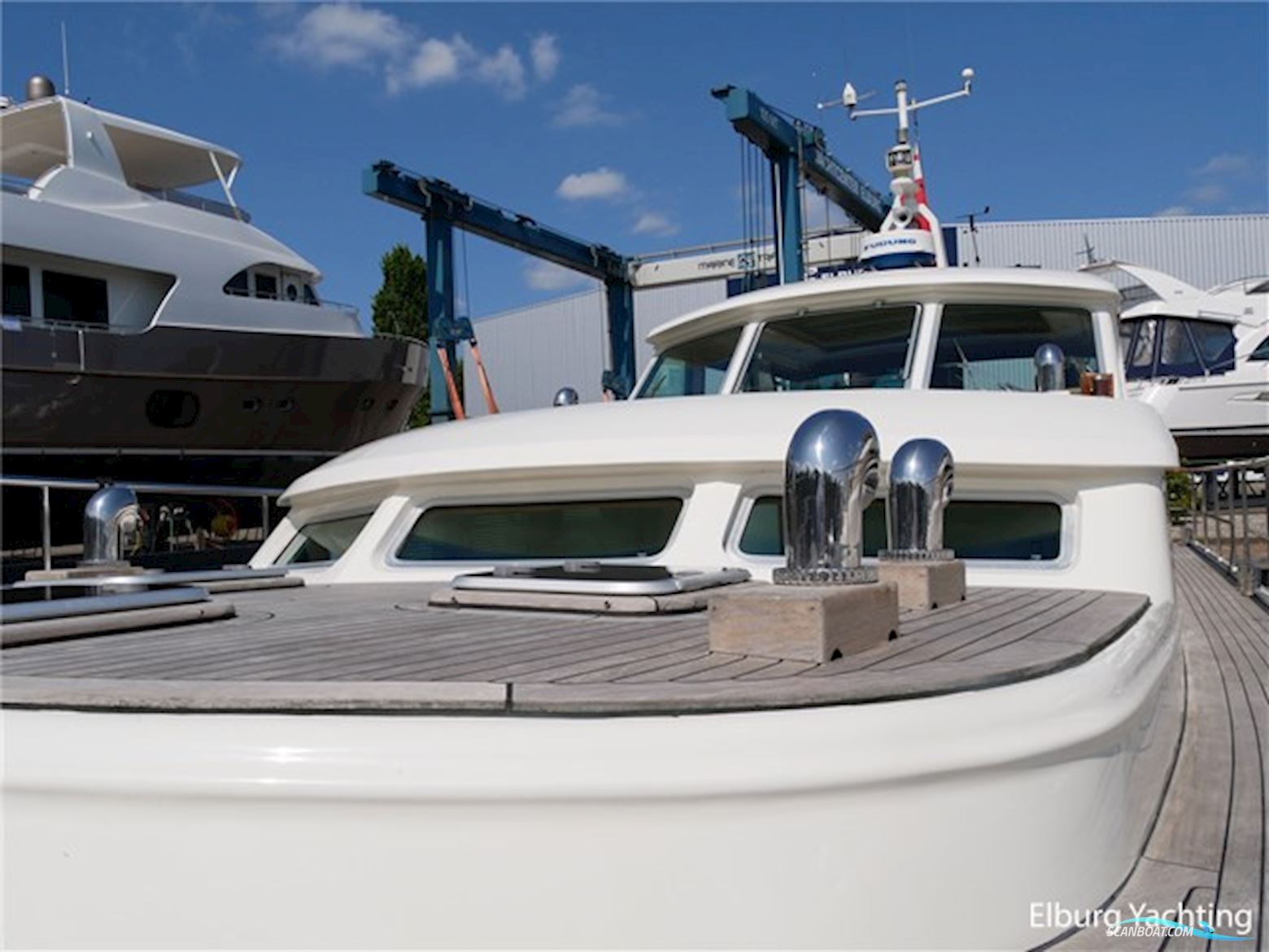 Pieter Beeldsnijder 58 - Open Pilothouse 