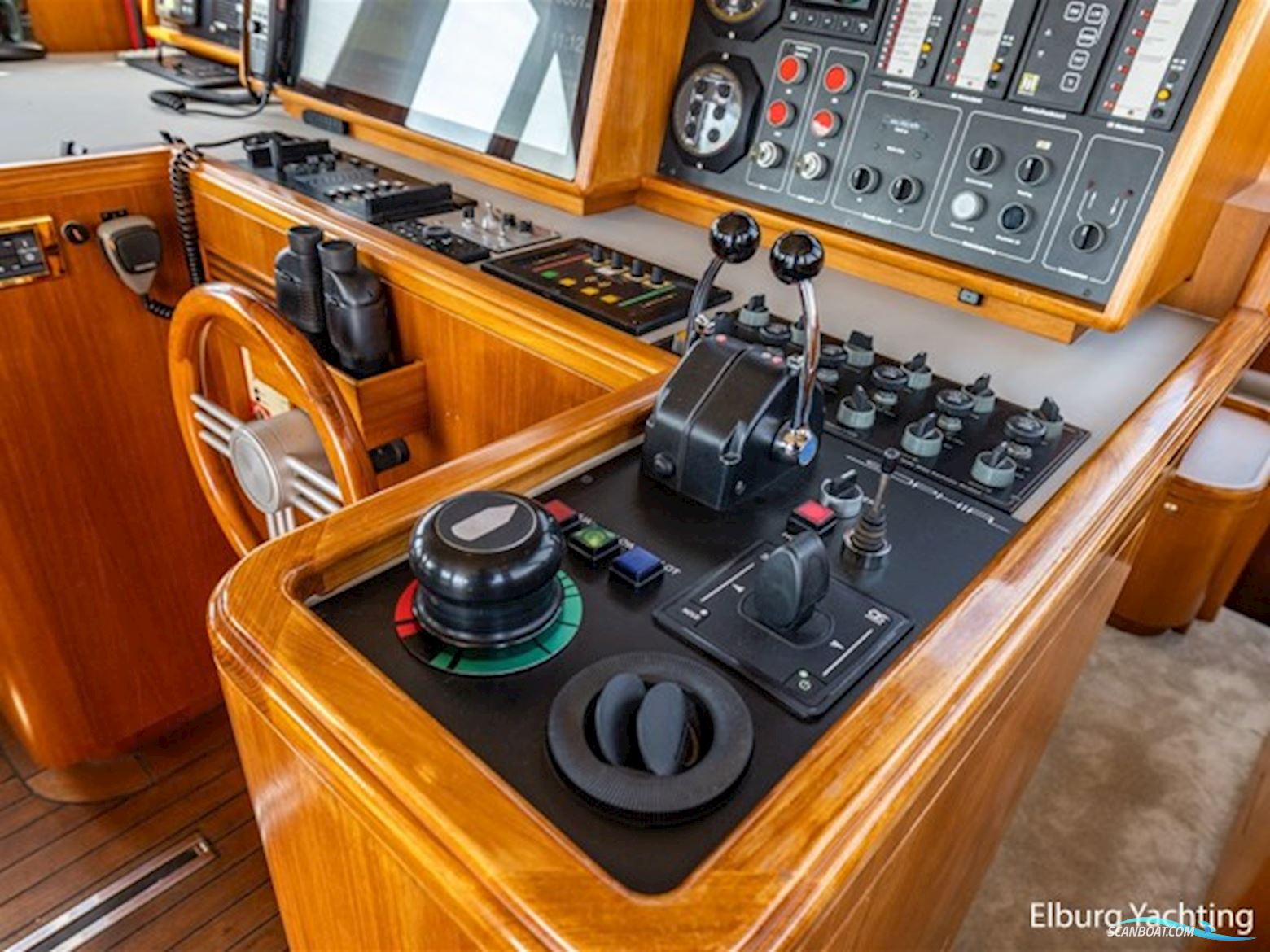 Pieter Beeldsnijder 60 - Explorer Yacht 