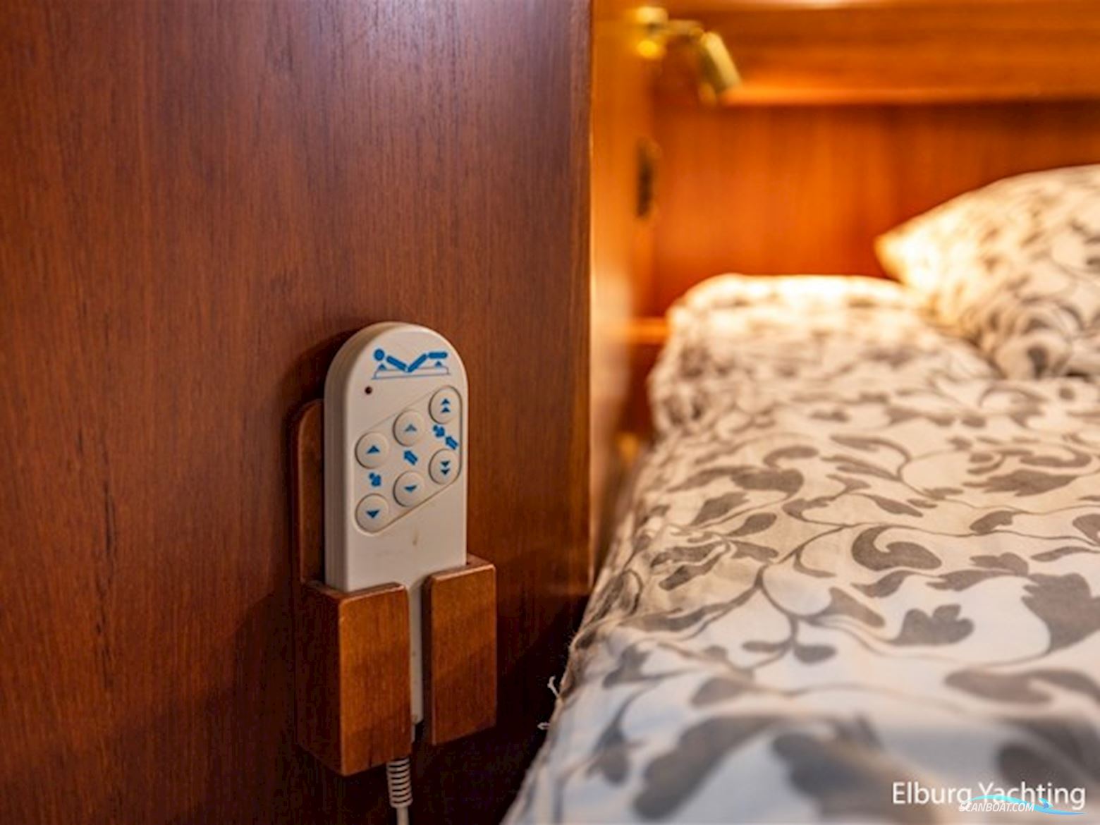 Pieter Beeldsnijder 60 - Explorer Yacht 