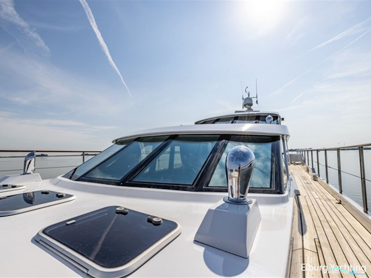 Pieter Beeldsnijder 60 - Explorer Yacht 