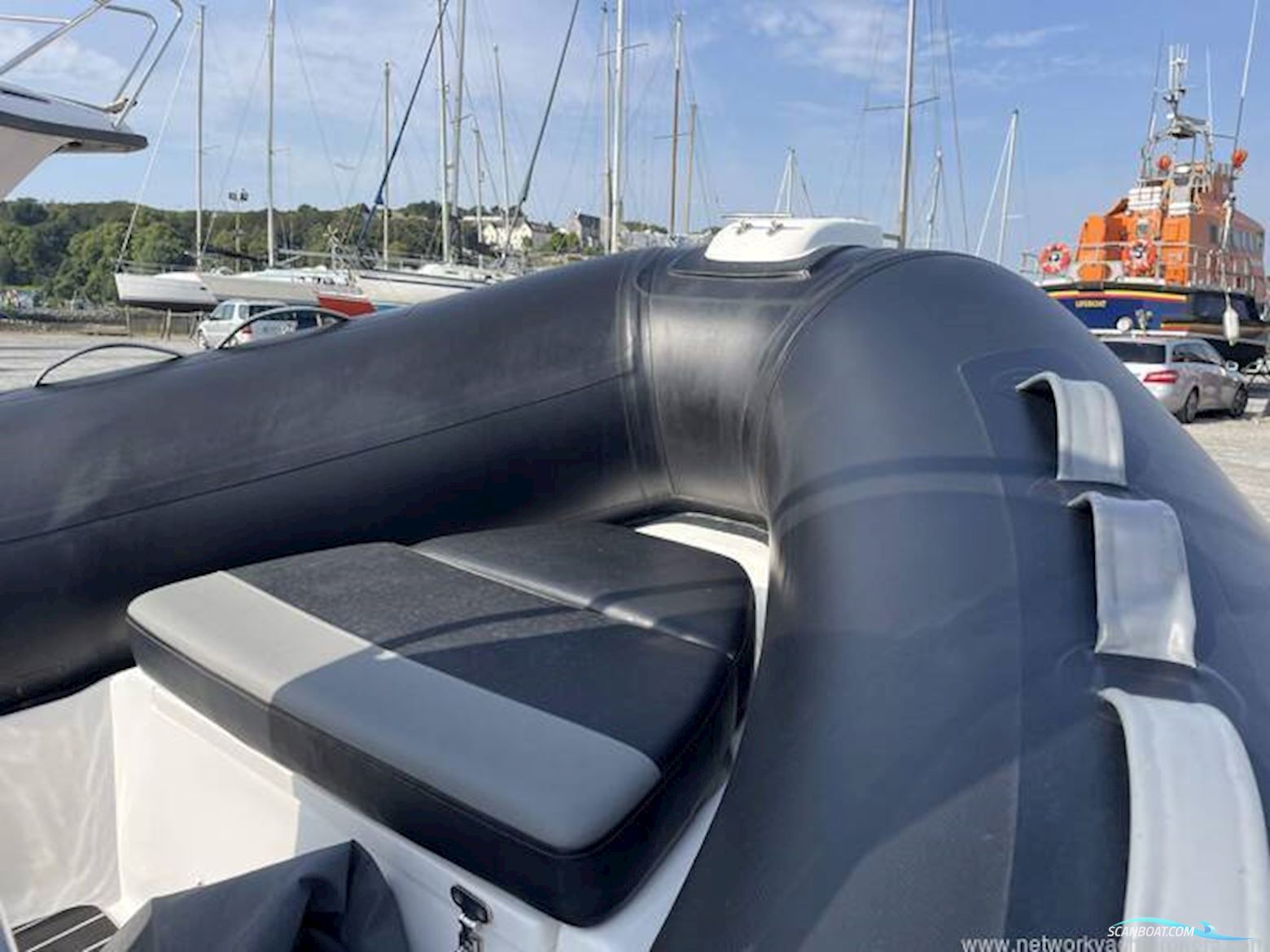 Piranha 5.6m RIB