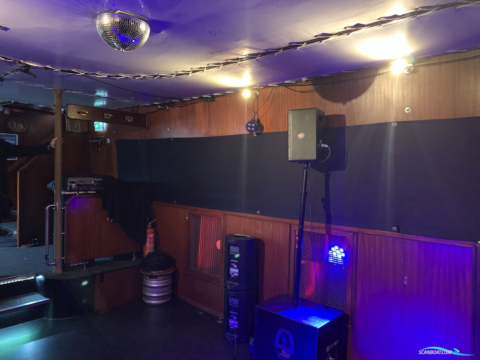 Platbodem Motortjalk