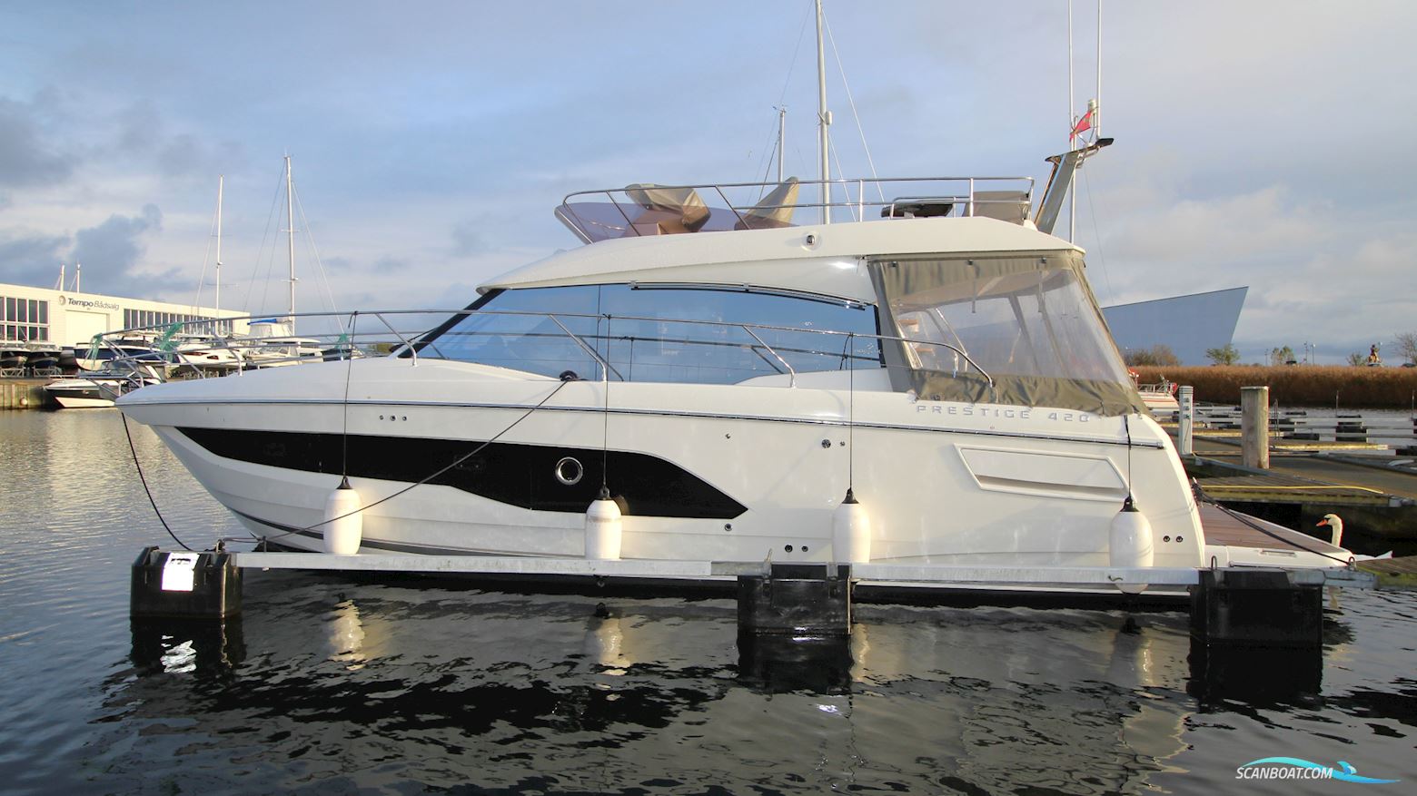 Prestige 420 Fly  Motorbåt 2022, med Cummins QSB motor, Danmark