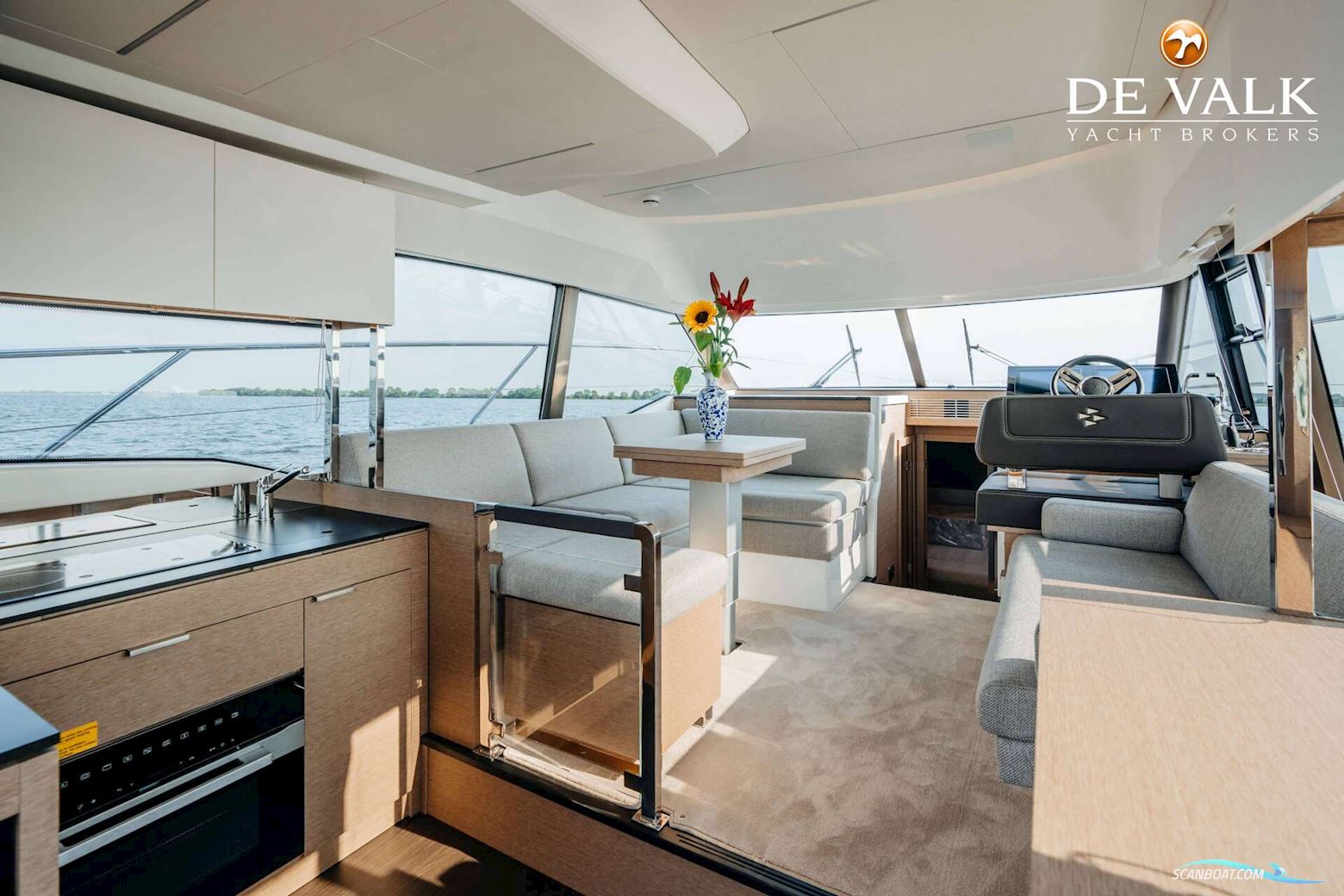 Prestige 420 Flybridge