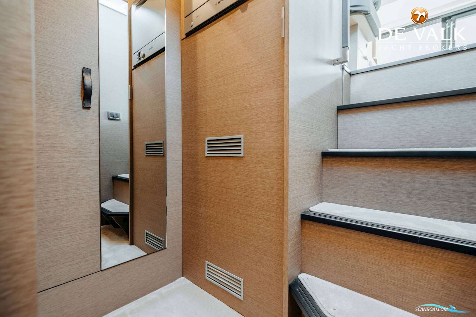 Prestige 420 Flybridge