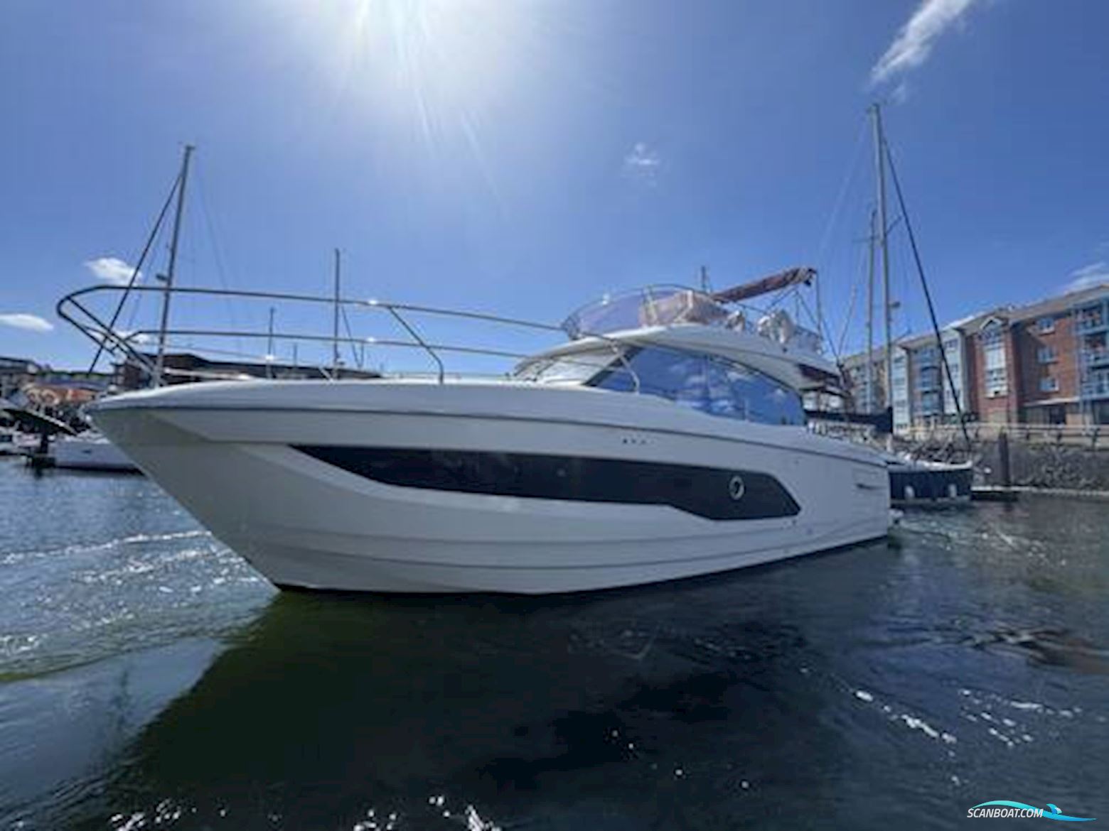 Prestige 420 Motorbåt 2020, med Cummins Qsb 6.7 motor, England