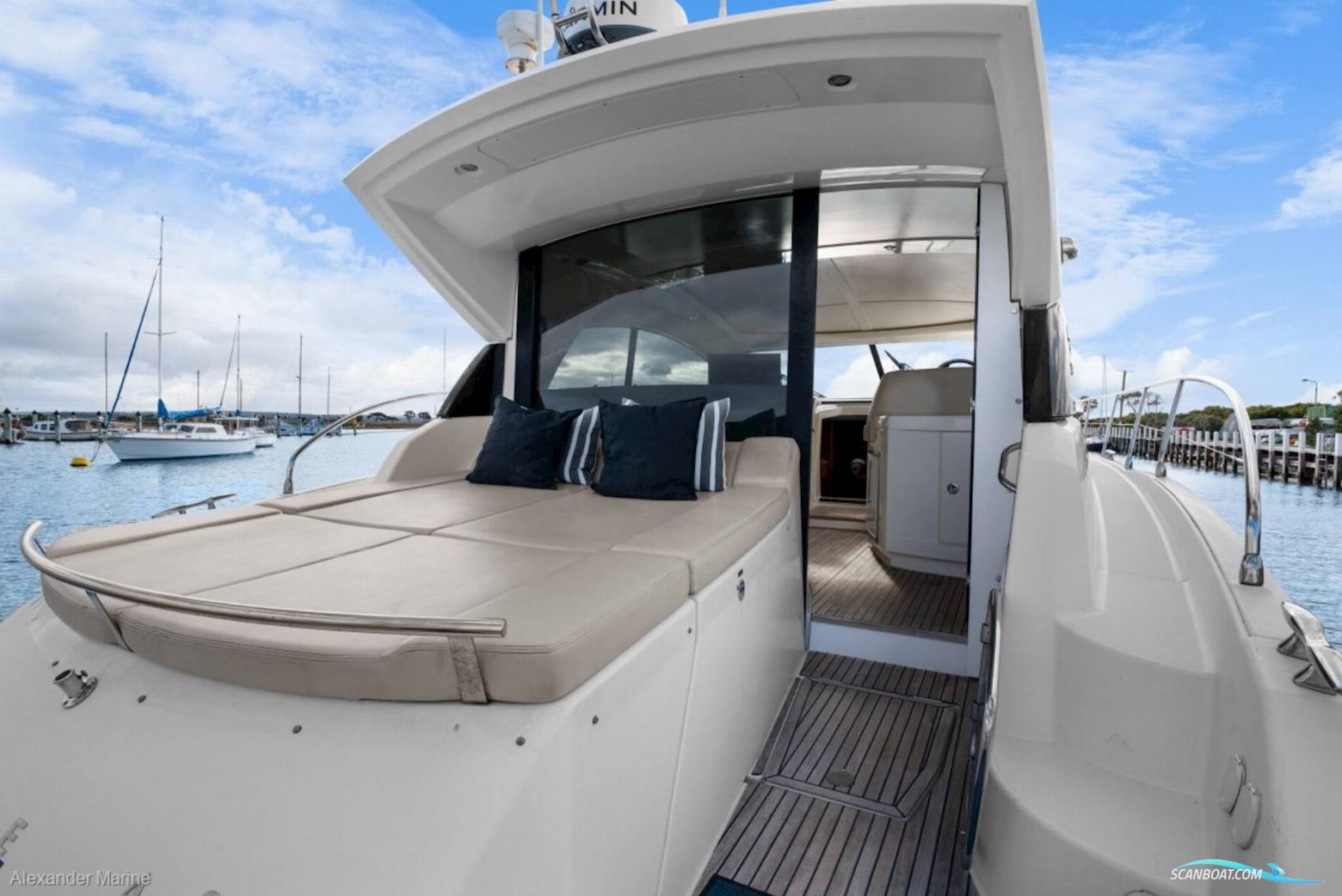 Prestige 42S - Twin Volvo Penta IPS500/Udstyr