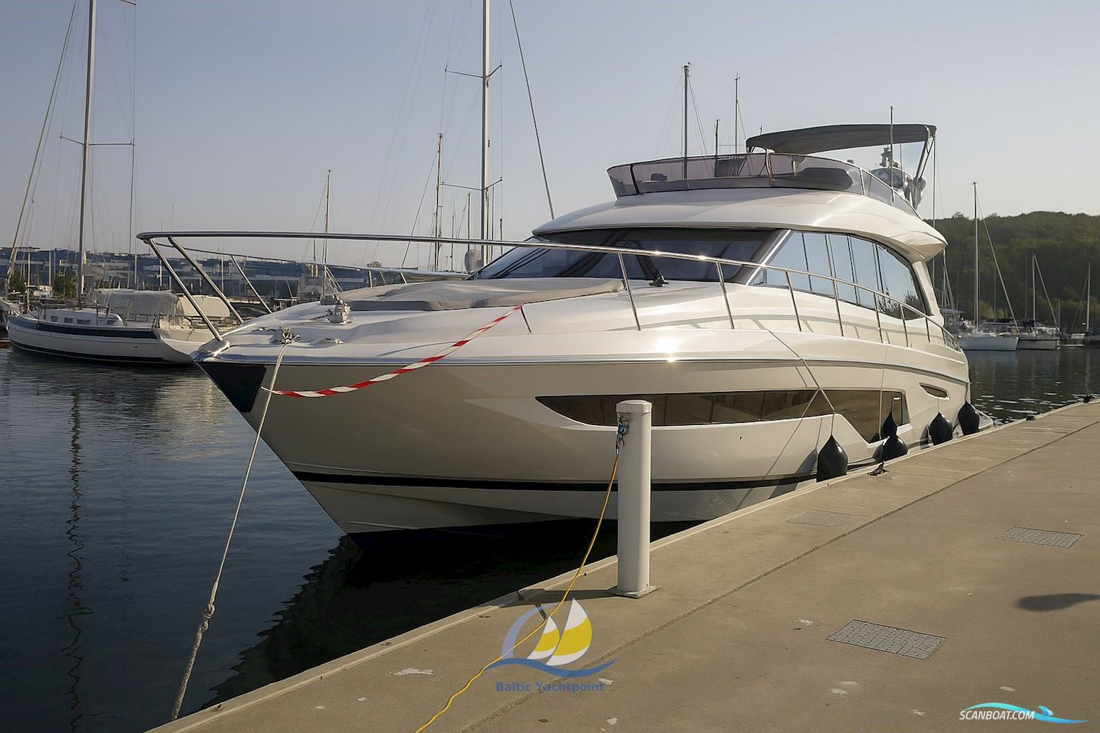 Prestige 500 Fly Motorbåt 2014, med Volvo Penta Ips 600 motor, Tyskland