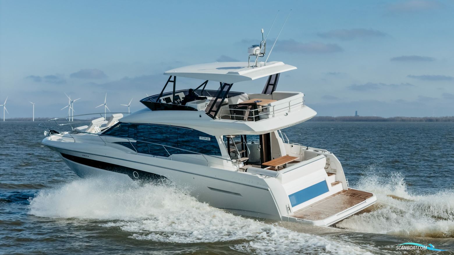 Prestige 520 Flybridge