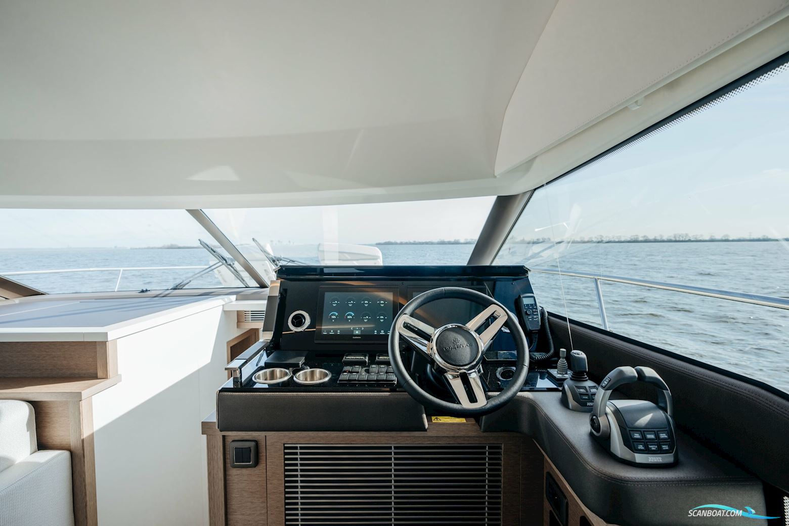 Prestige 520 Flybridge