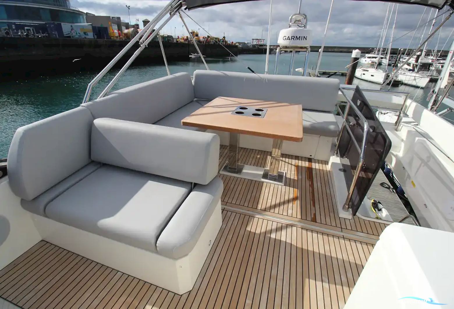 Prestige 520