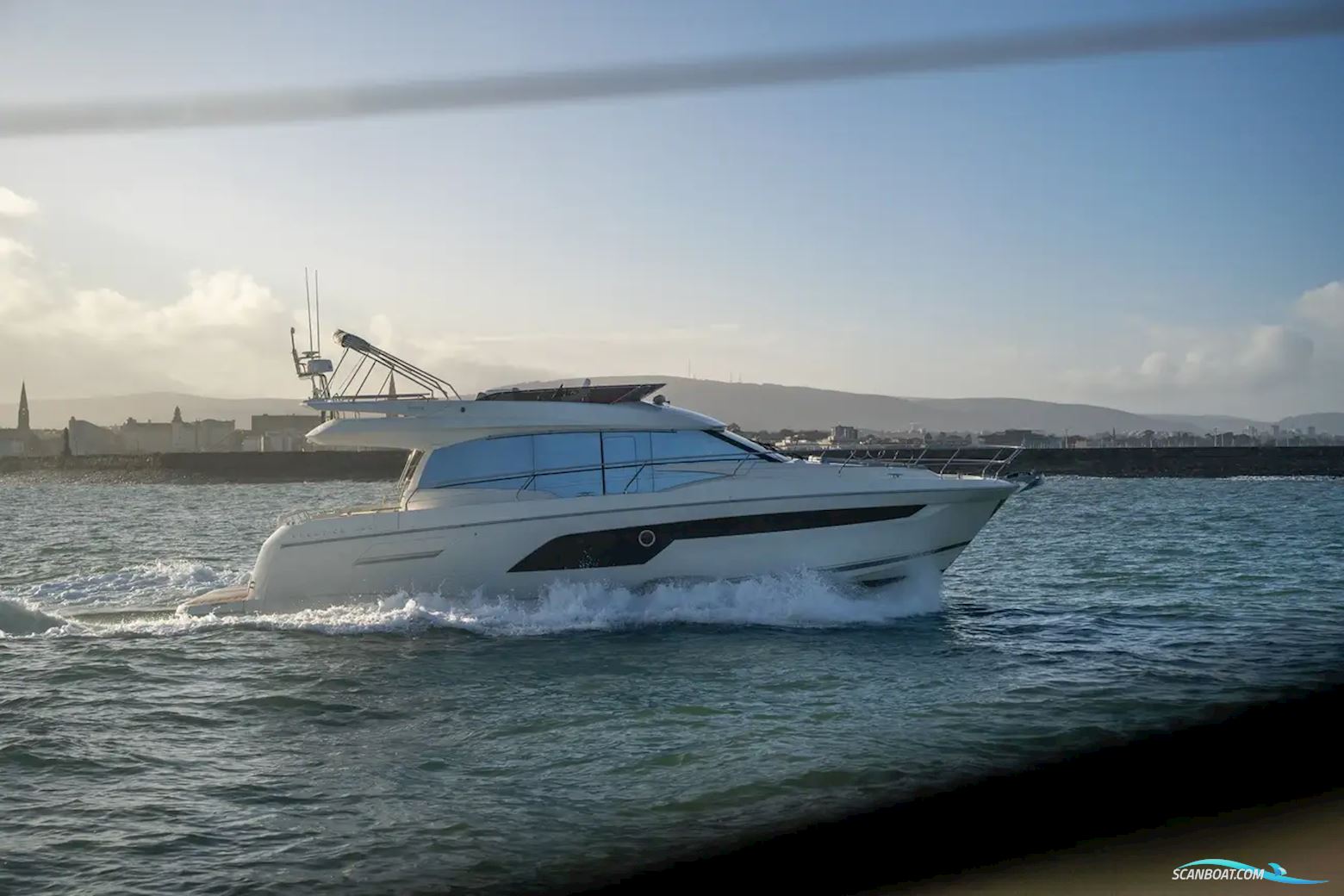 Prestige 520