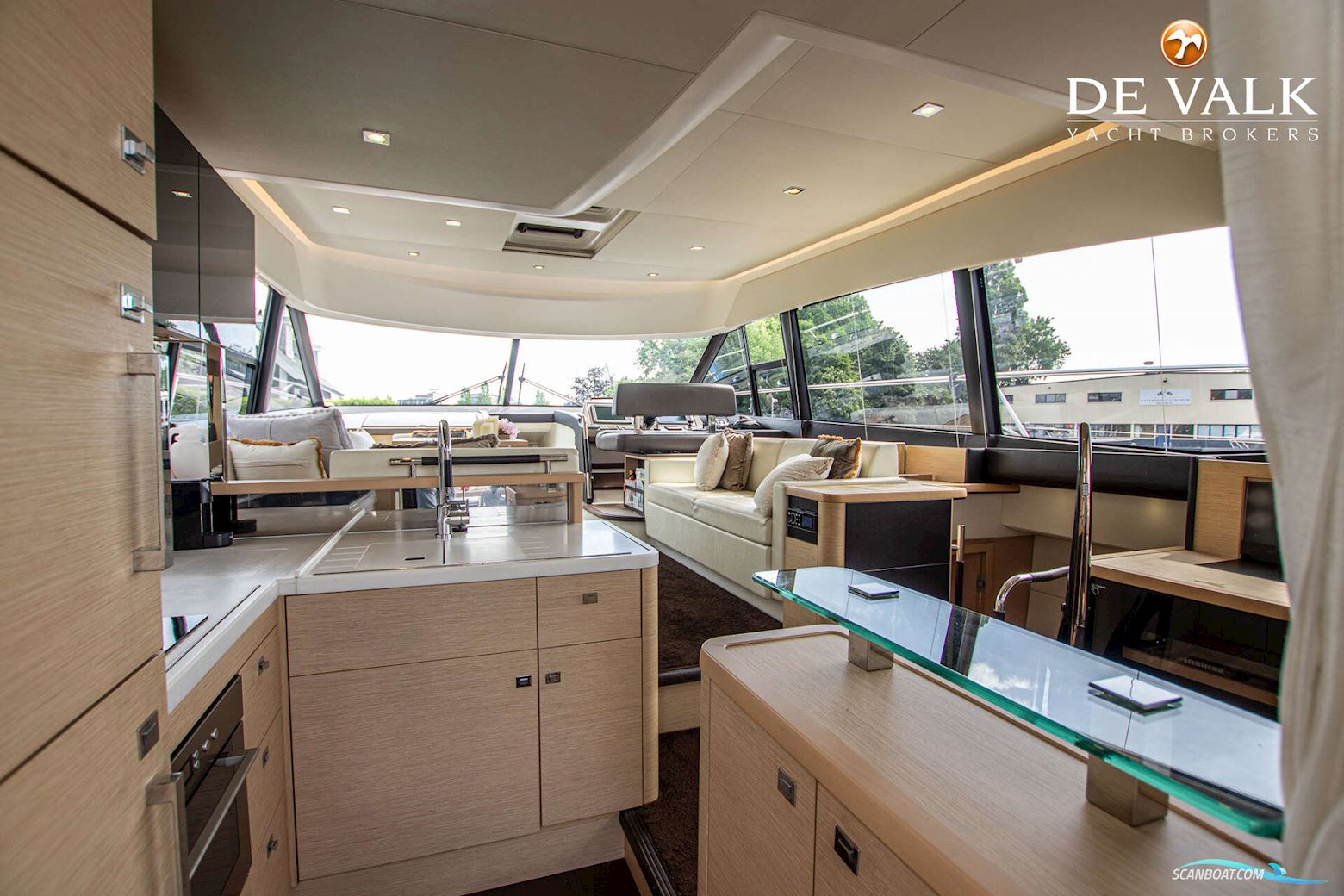 Prestige 550 Flybridge