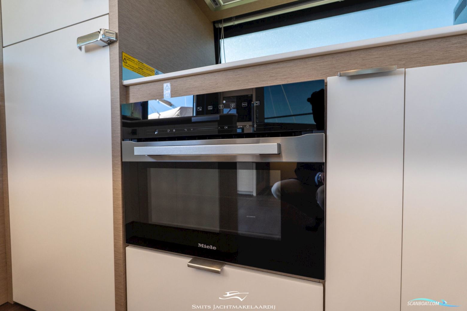 Prestige 590 Flybridge