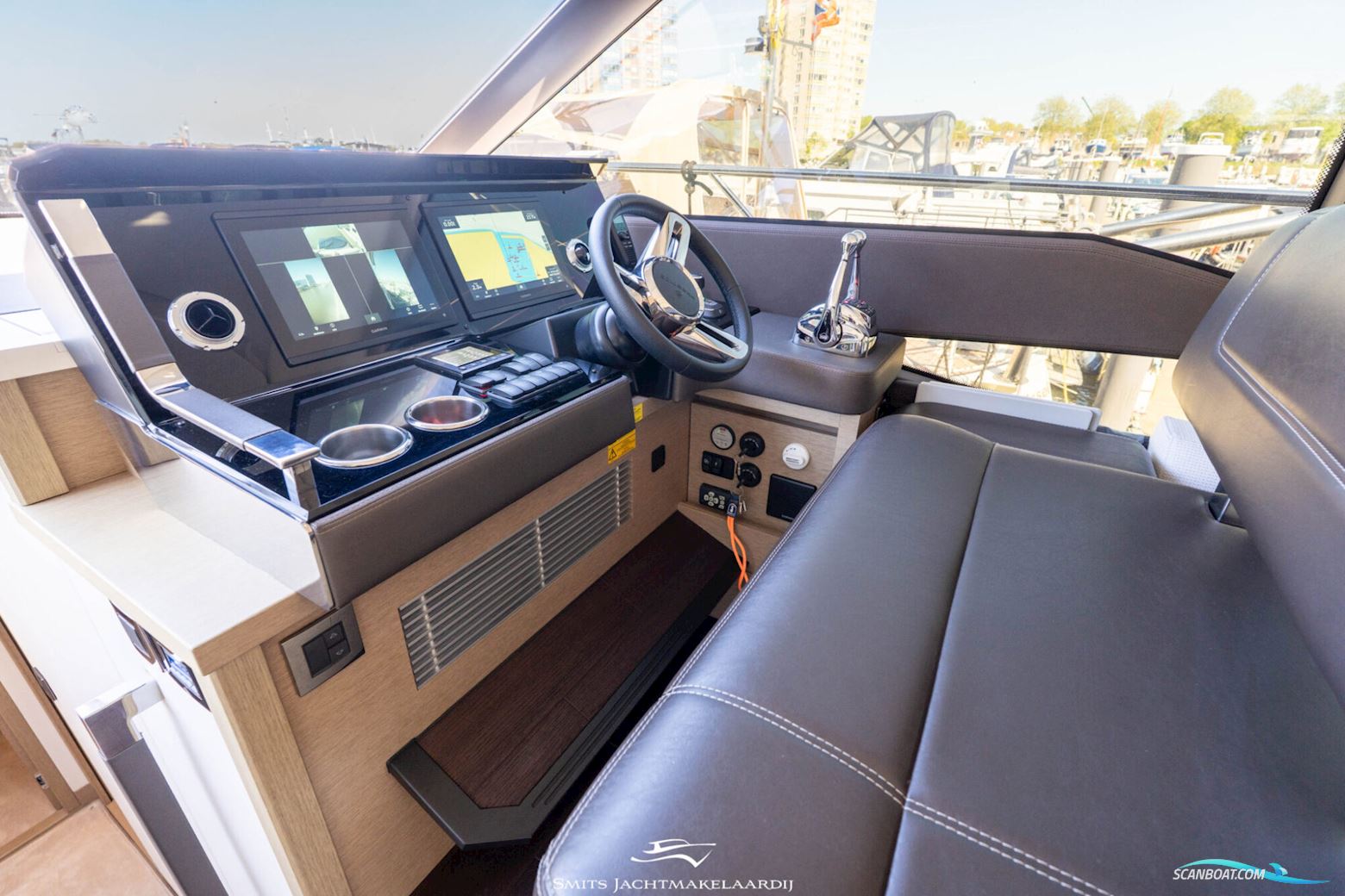 Prestige 590 Flybridge