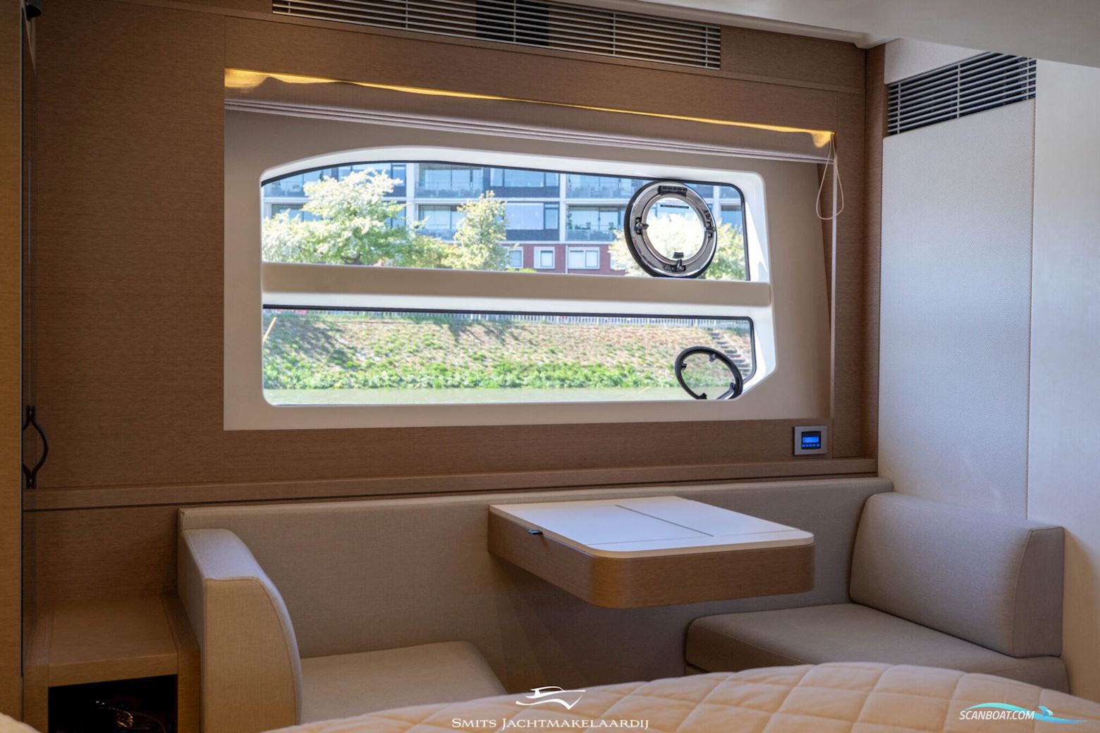 Prestige 590 Flybridge