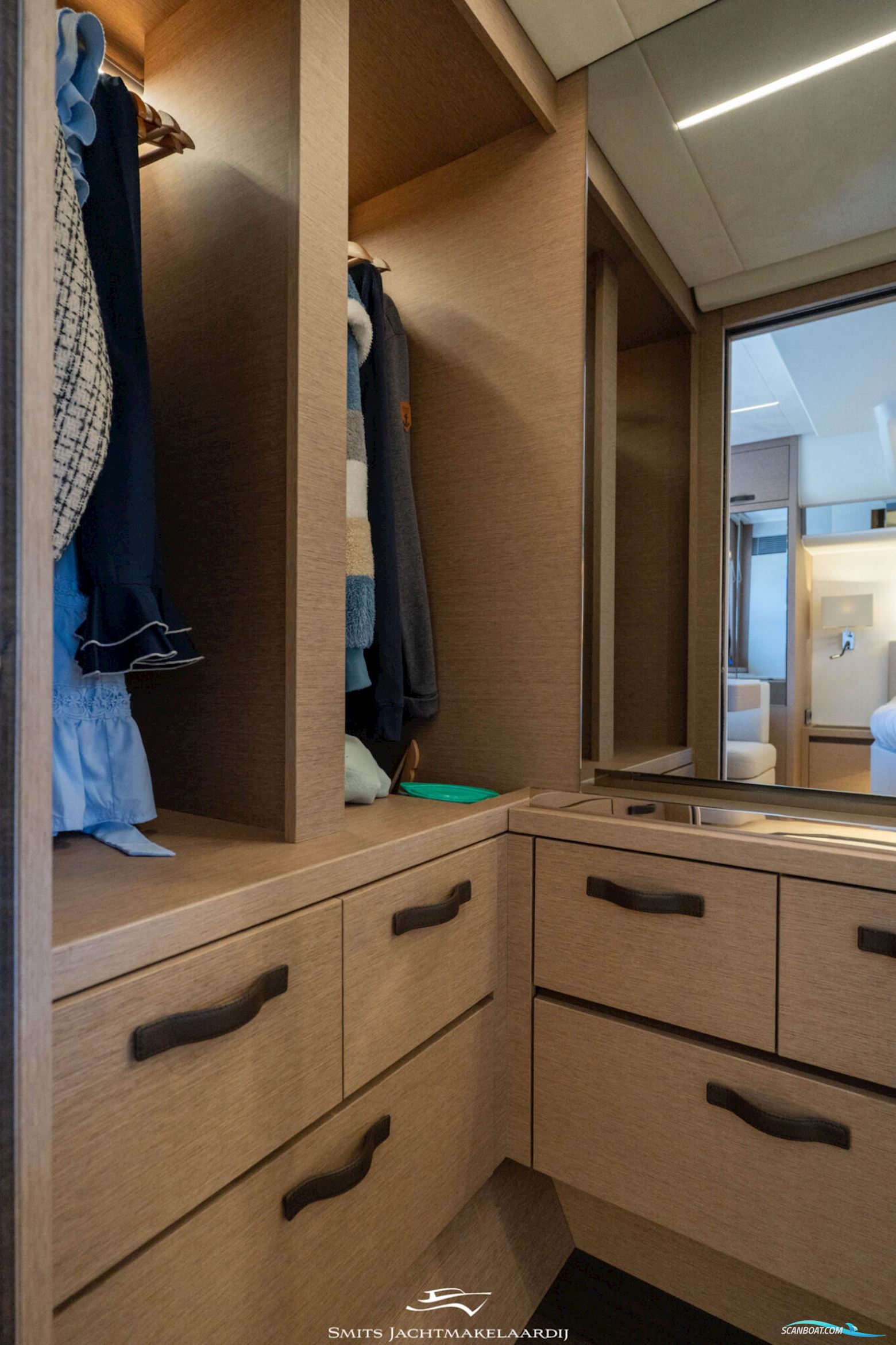 Prestige 590 Flybridge