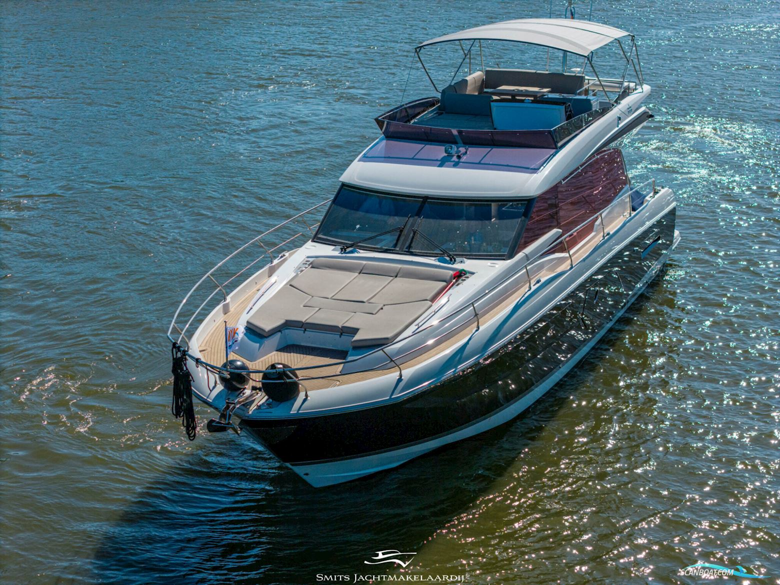 Prestige 590 Flybridge