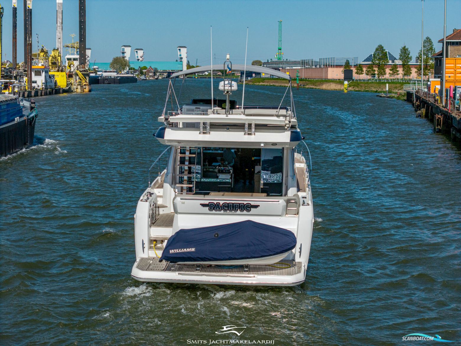 Prestige 590 Flybridge