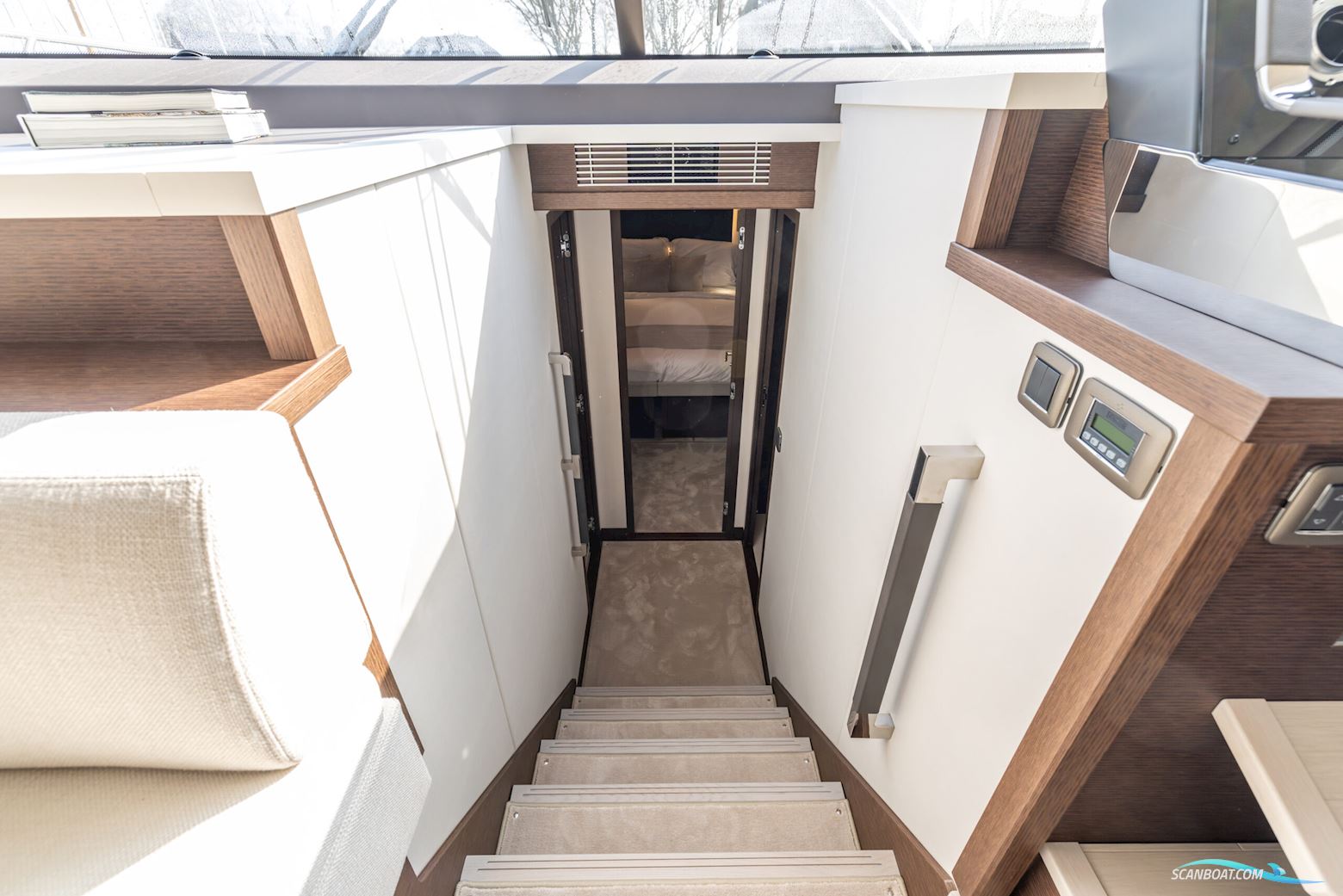 Prestige 590