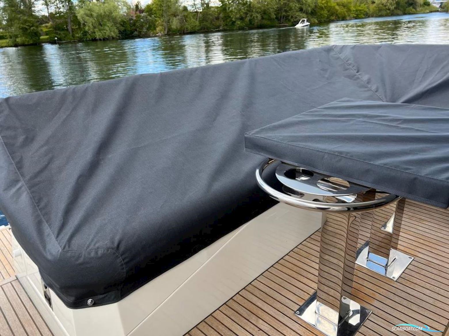 Prestige Jeanneau 520S