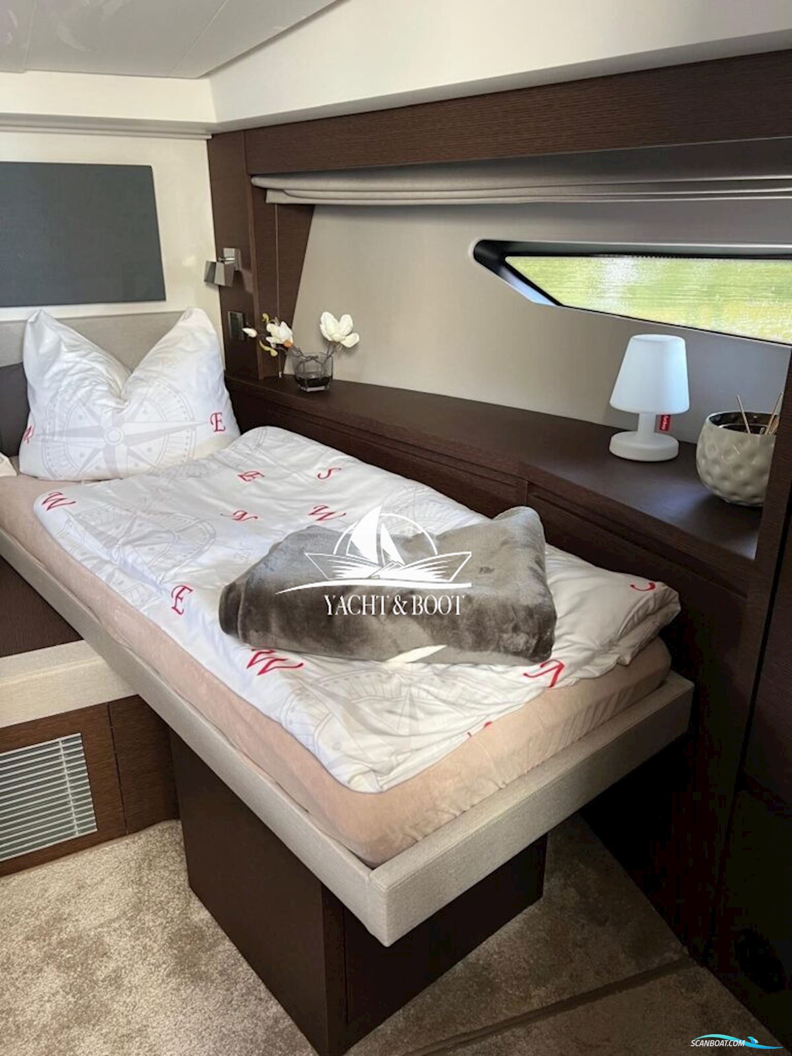 Prestige Yachts 520 S