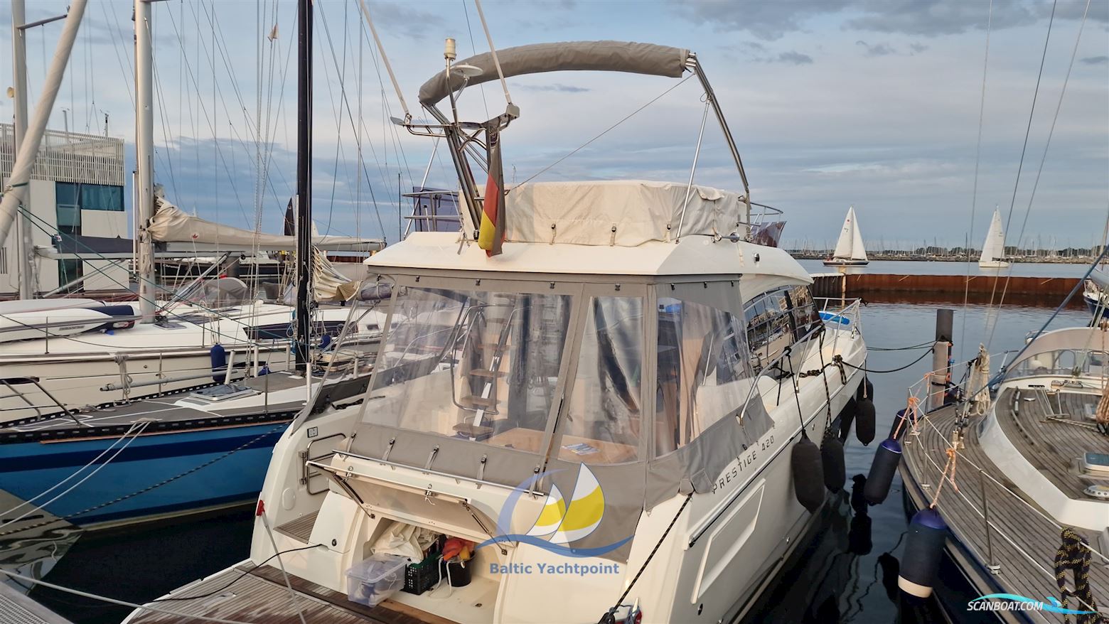 Prestige Yachts Prestige 420 Fly