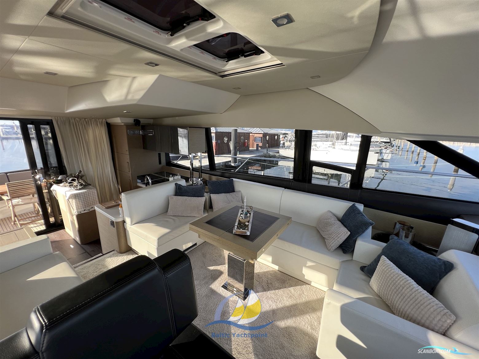 Prestige Yachts Prestige 500 Fly Top