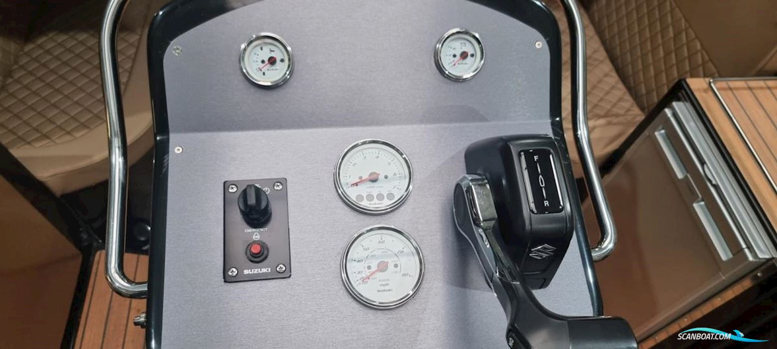 Primeur  710 Tender met Boegschroef