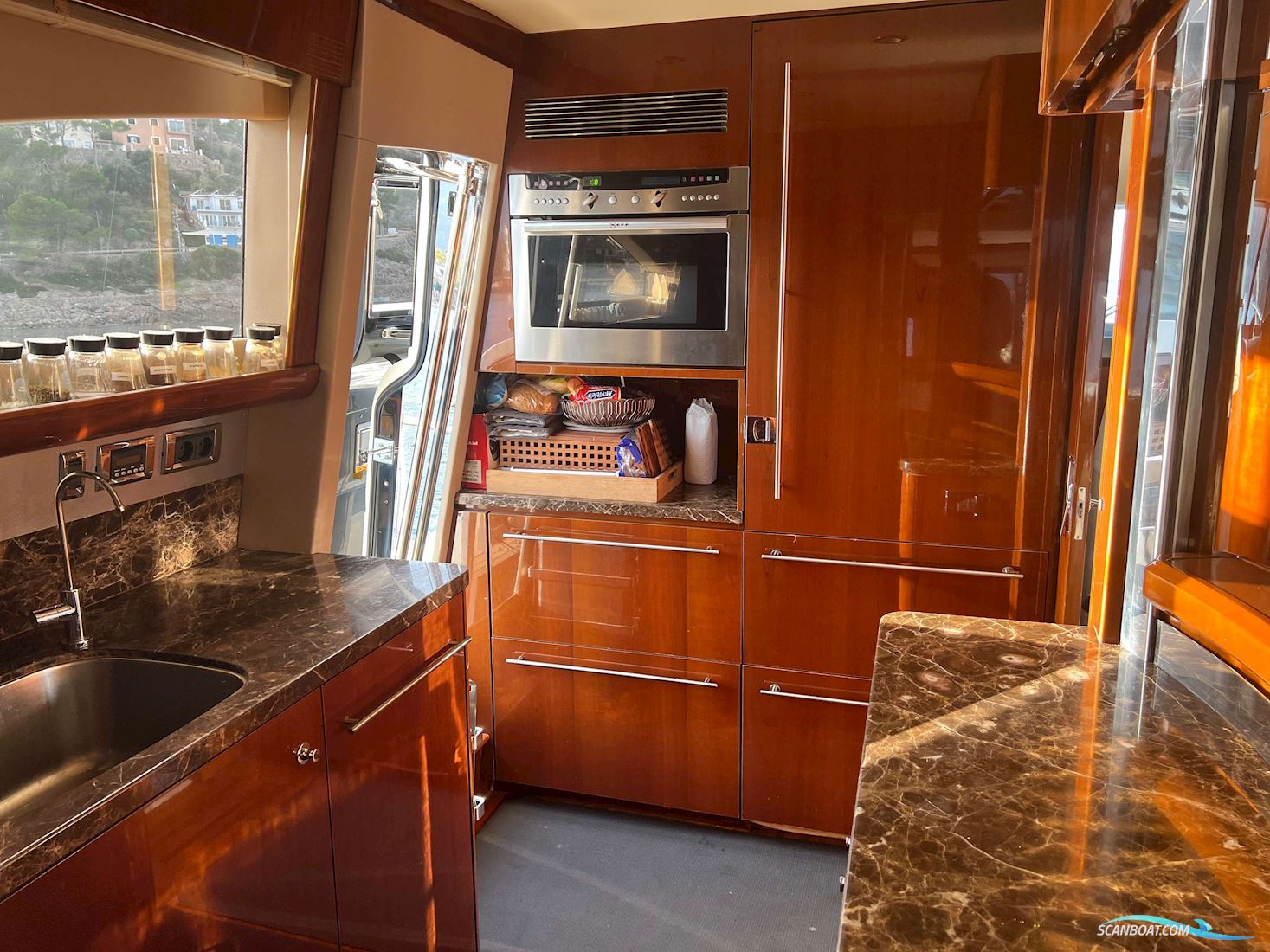 Princess 23M