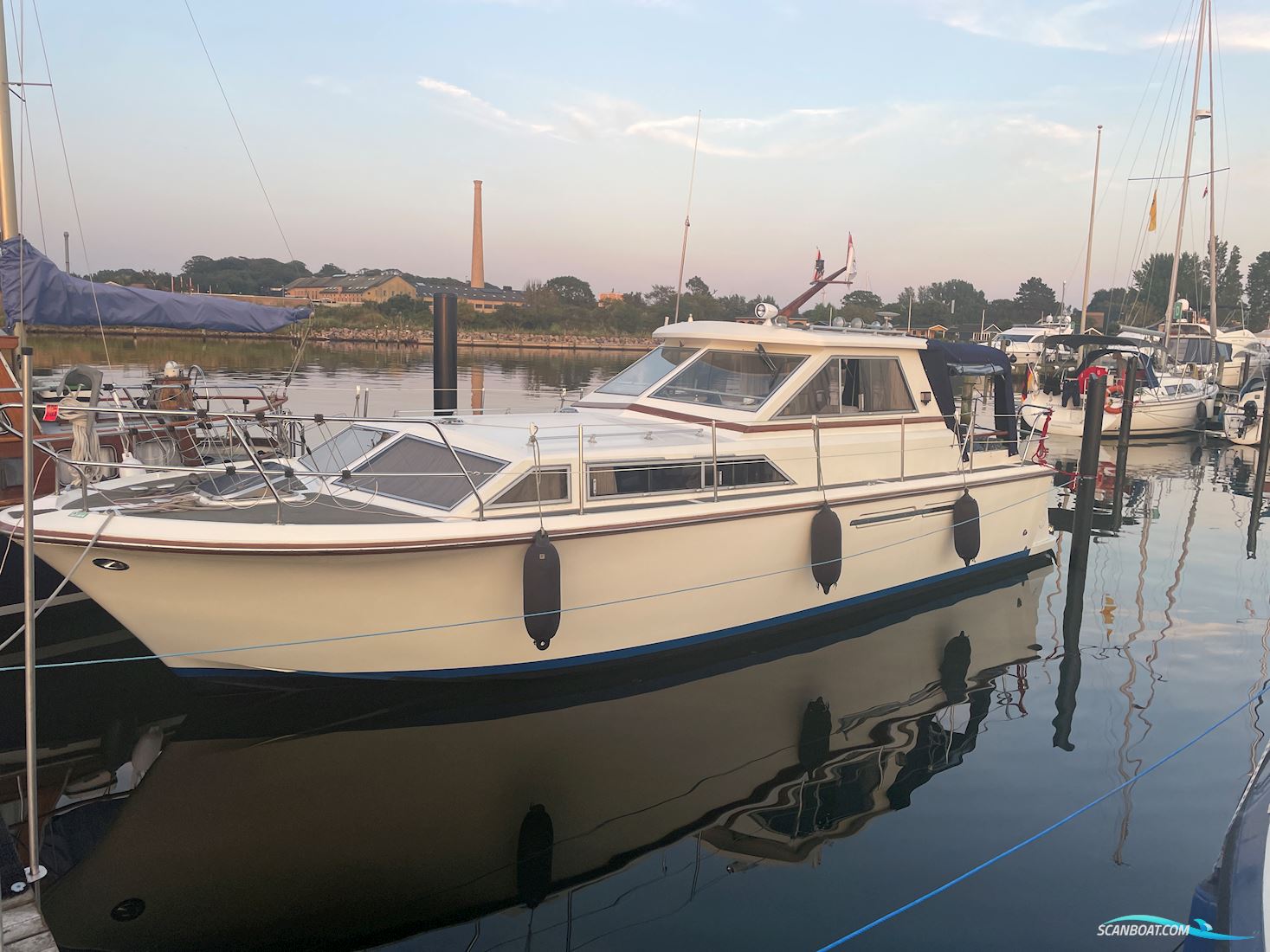Princess 33 Motorbåt 1980, med Ford Mermaid 4 Cal motor, Danmark