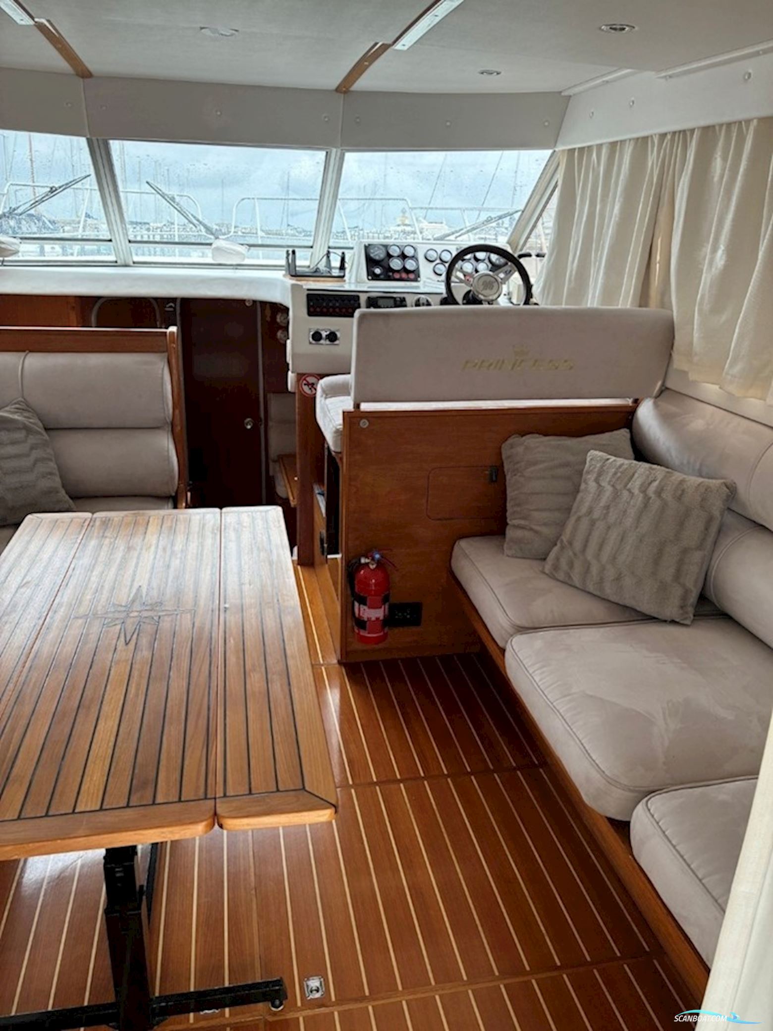 Princess 35 Flybridge 2Xcummins 6Bta 5,9L