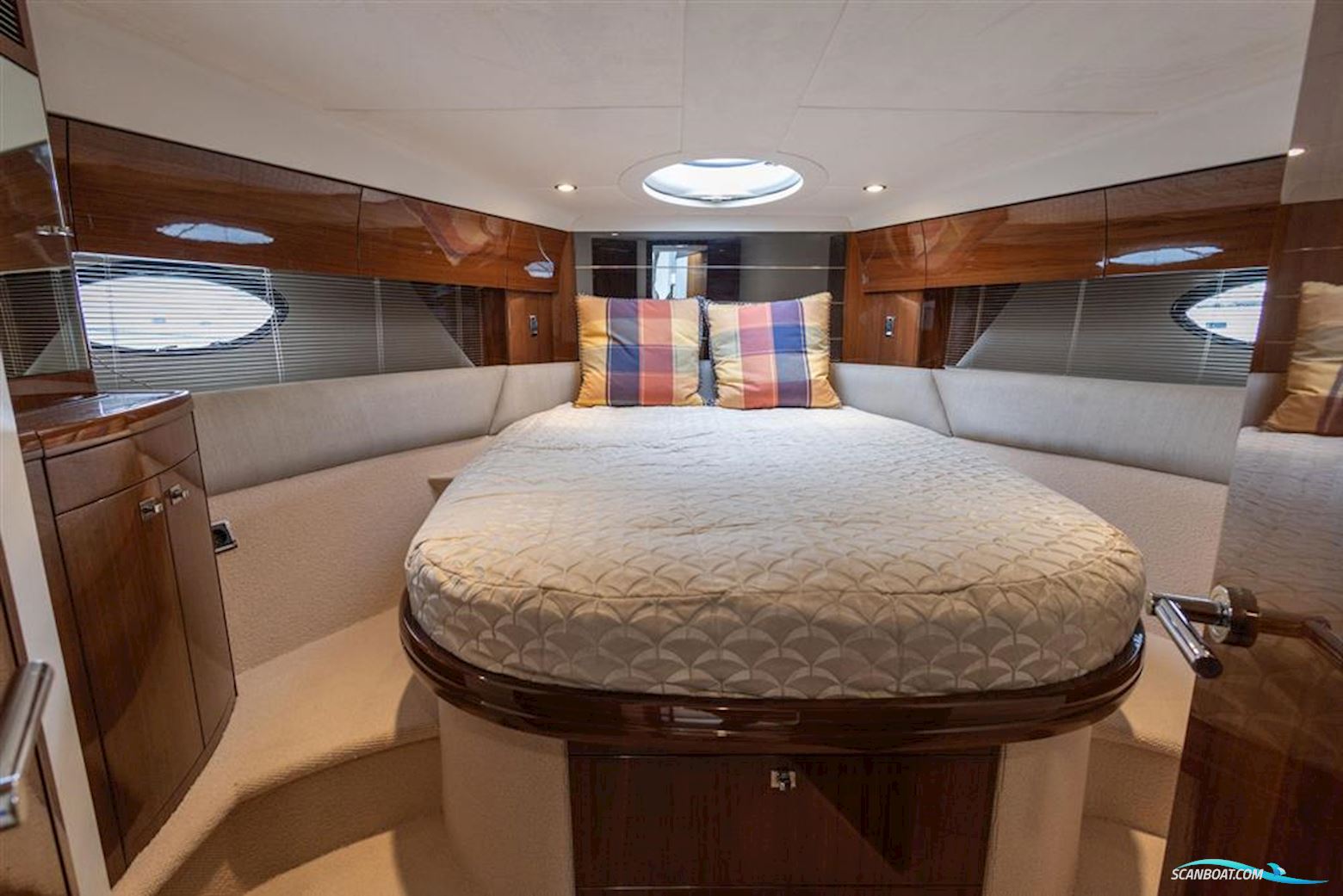 Princess 42 Flybridge