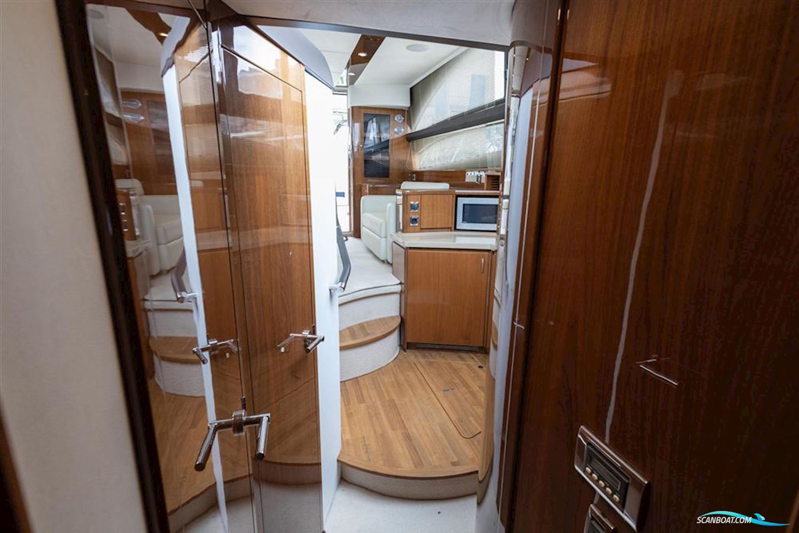 Princess 42 Flybridge