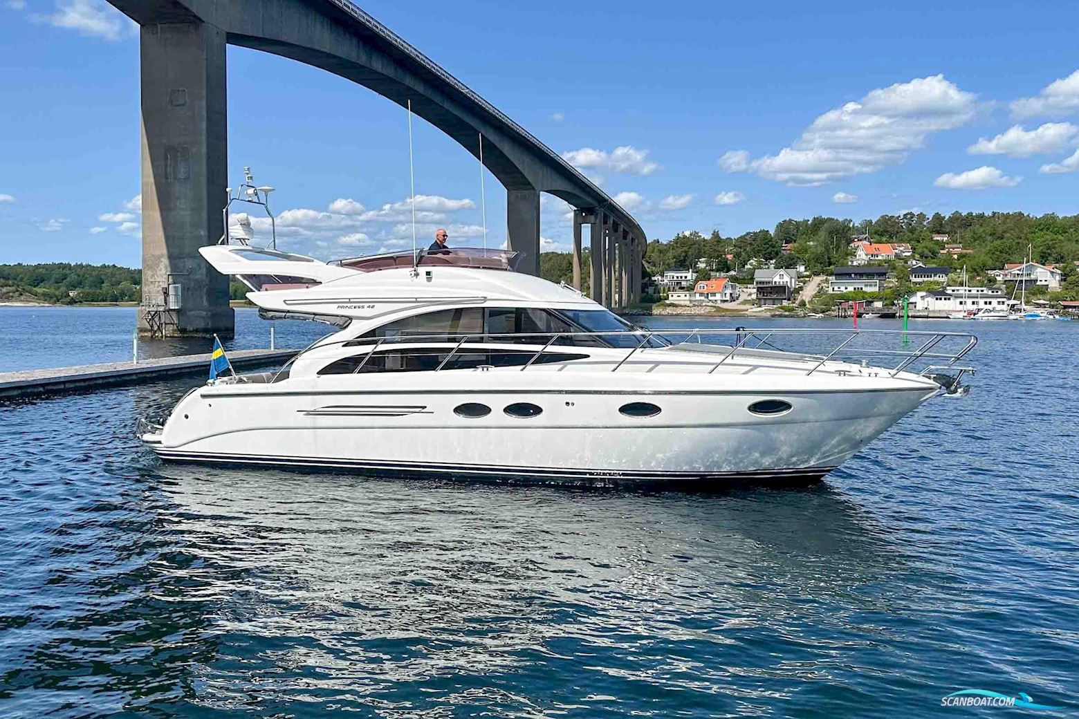 Princess 42 Flybridge Motorbåt 2011, Sverige