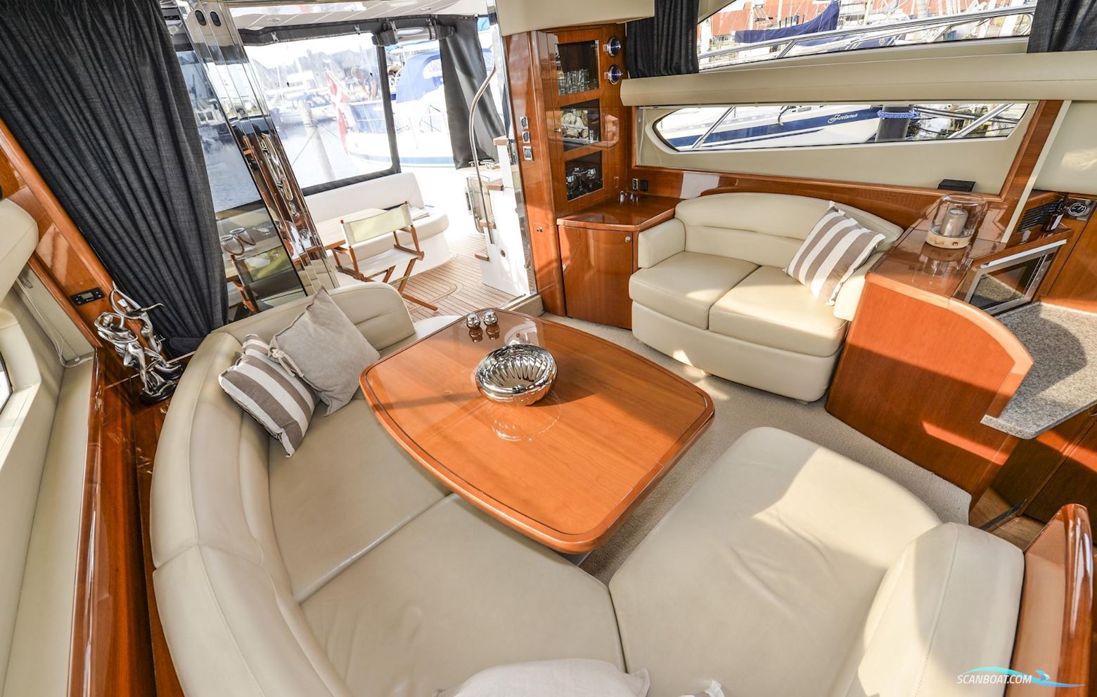 Princess 42 Flybridge