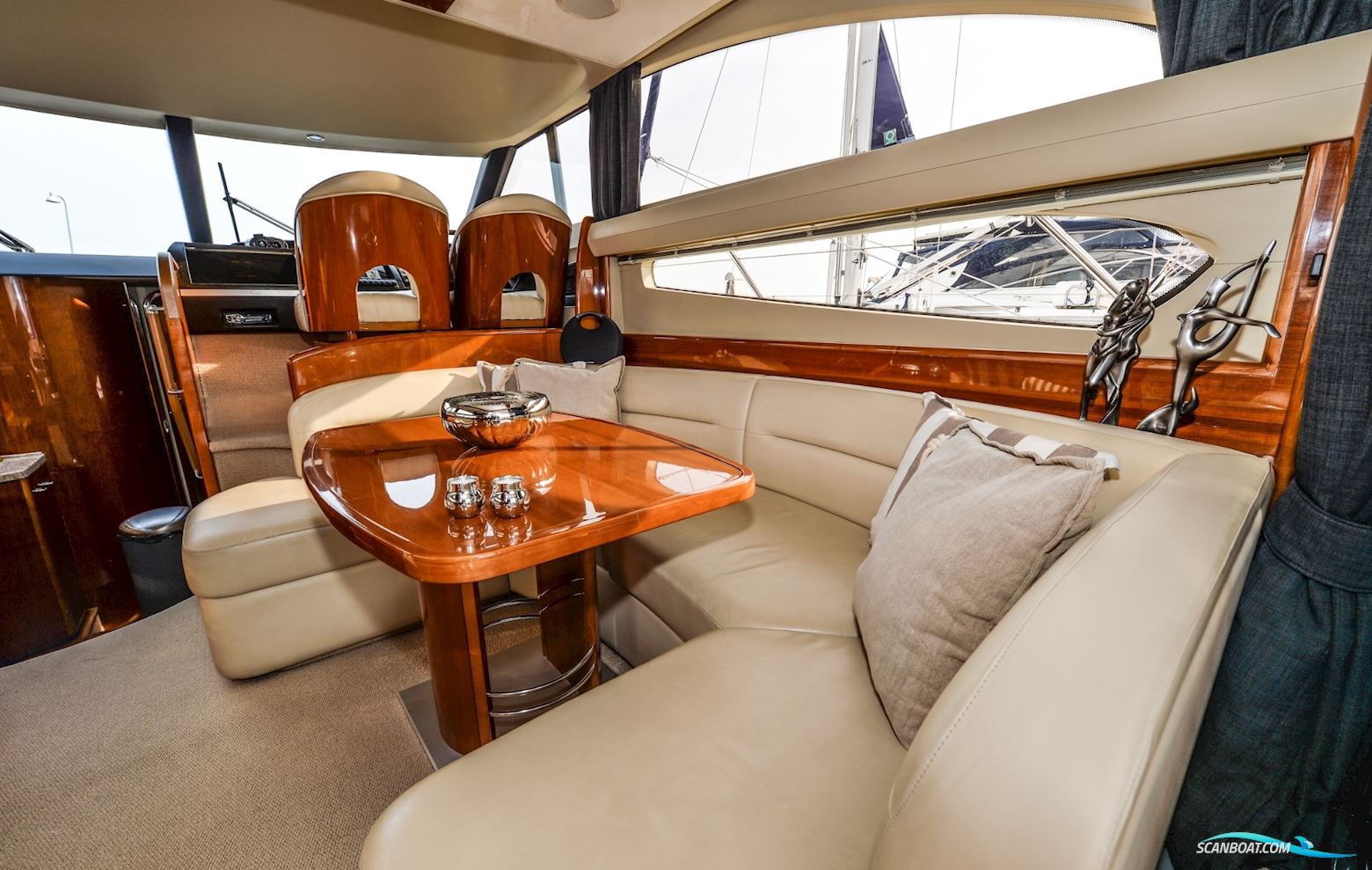 Princess 42 Flybridge