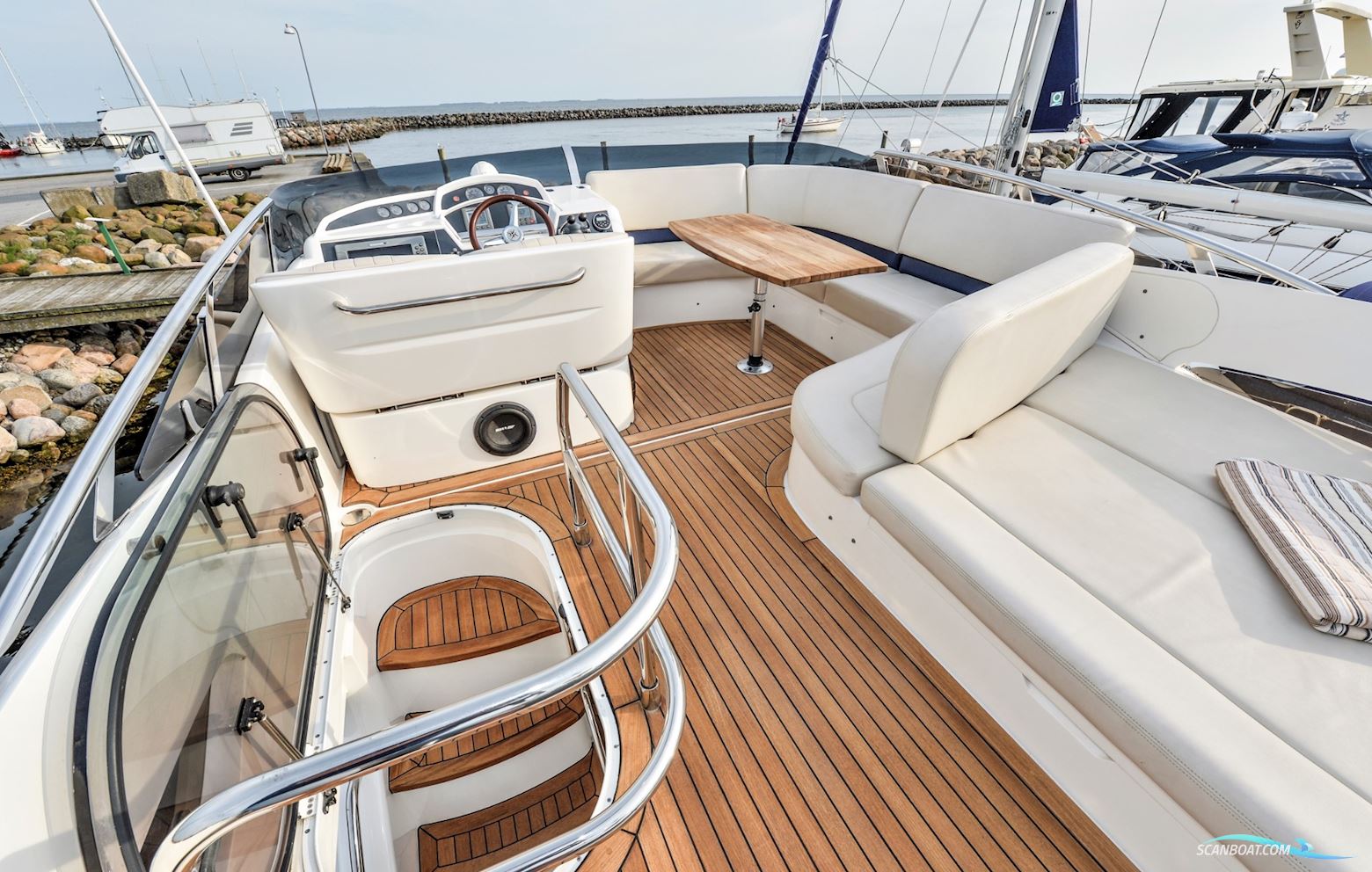 Princess 42 Flybridge