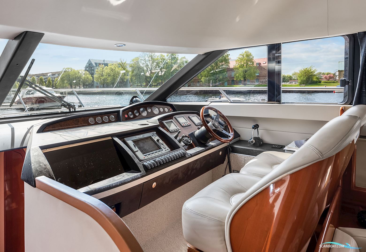 PRINCESS 42 Flybridge