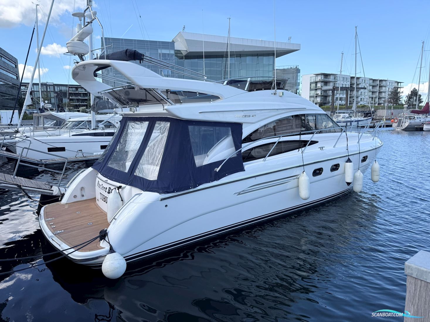 Princess 42 flybridge