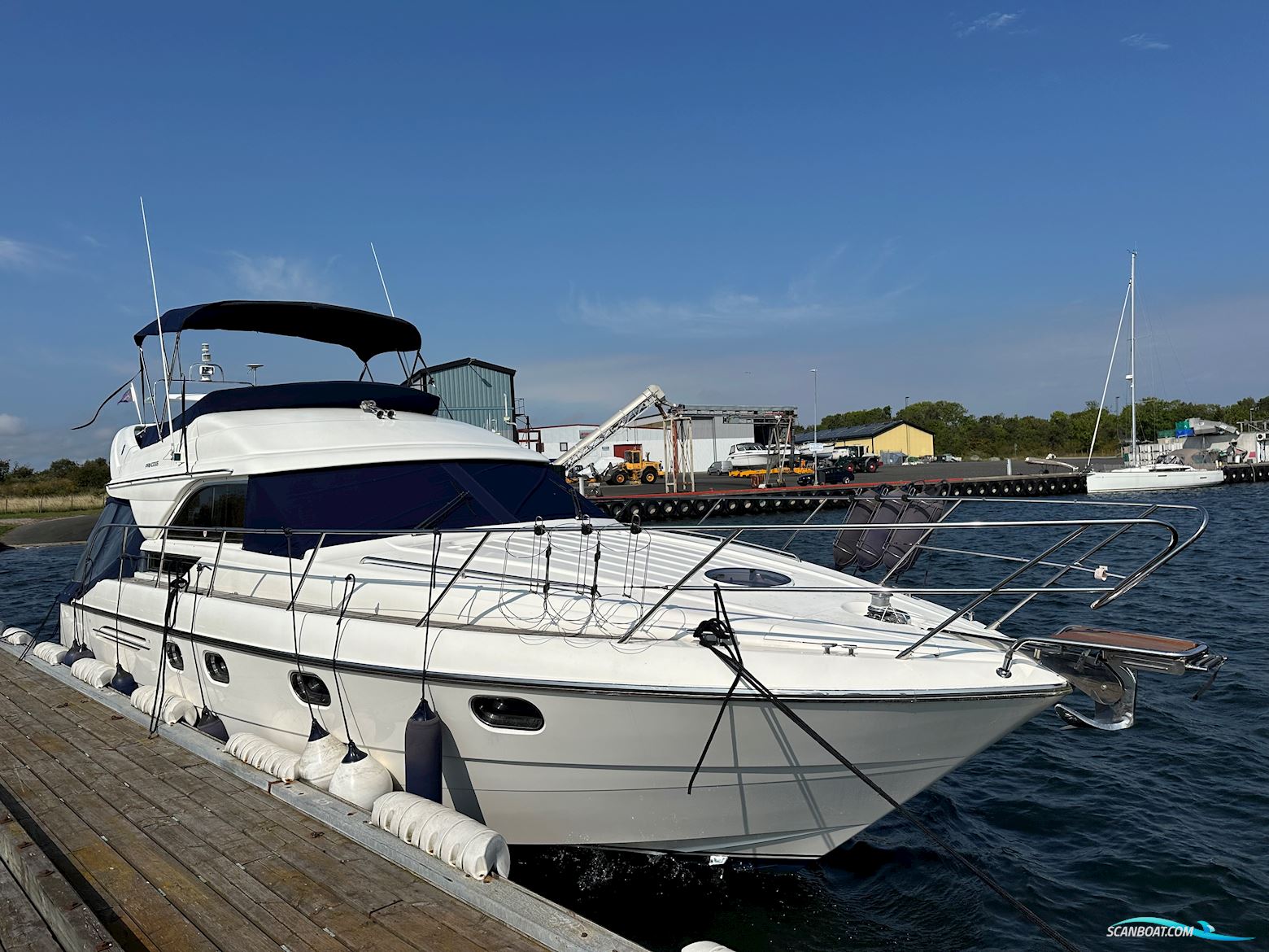 Princess 420 Flybridge Motorbåt 1995, med Volvo Penta motor, Sverige