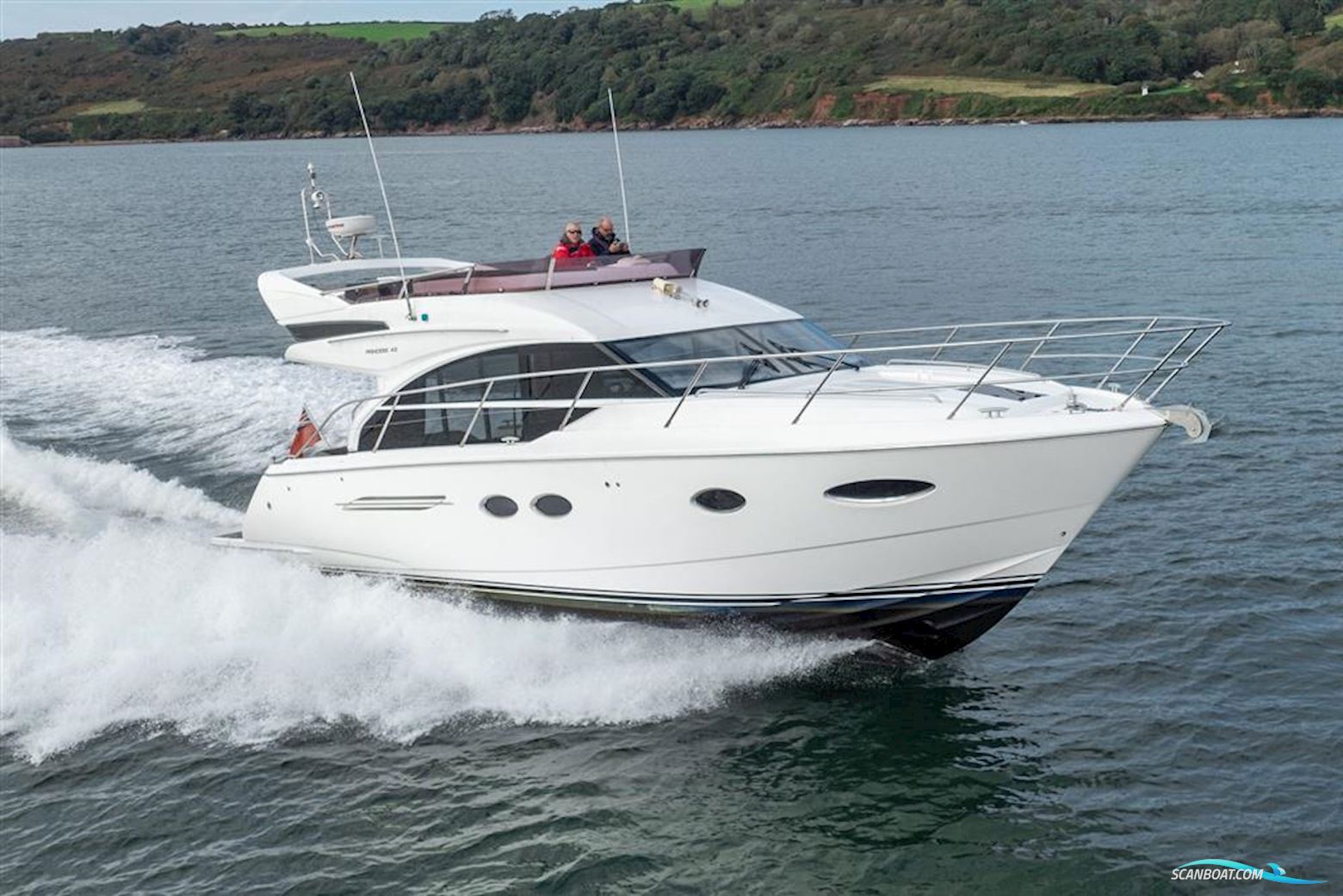 Princess 43 Motorbåt 2016, med 2 x Cummins Qsb 6.7 motor, England