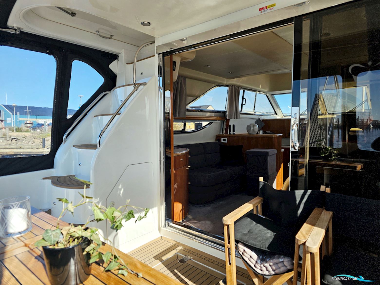 Princess 440 flybridge