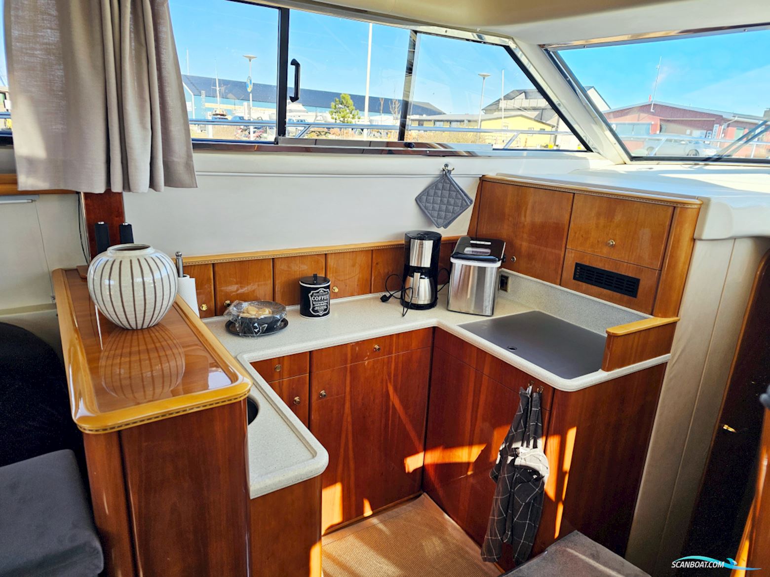 Princess 440 flybridge