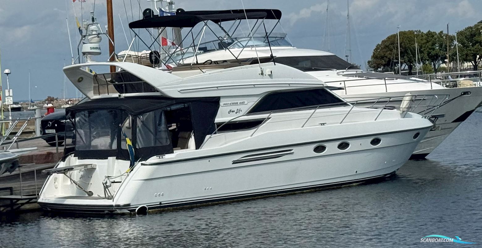 Princess 440 Motorbåt 1993, med Caterpillar 3208 motor, Sverige
